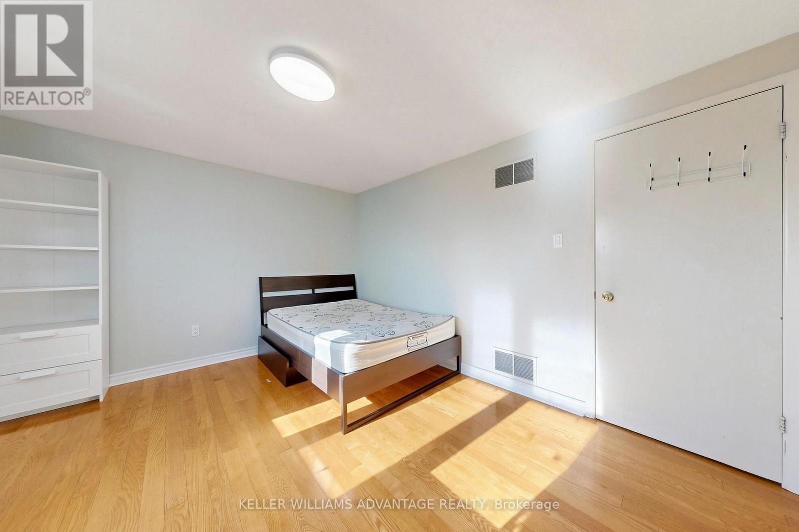 58 Ambercroft Boulevard Property Photo 22
