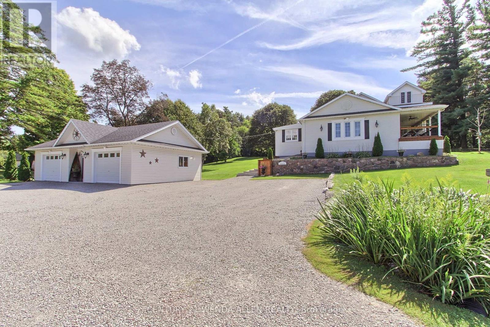 5295 - 5315 Sideline 16 Road Property Photo 3