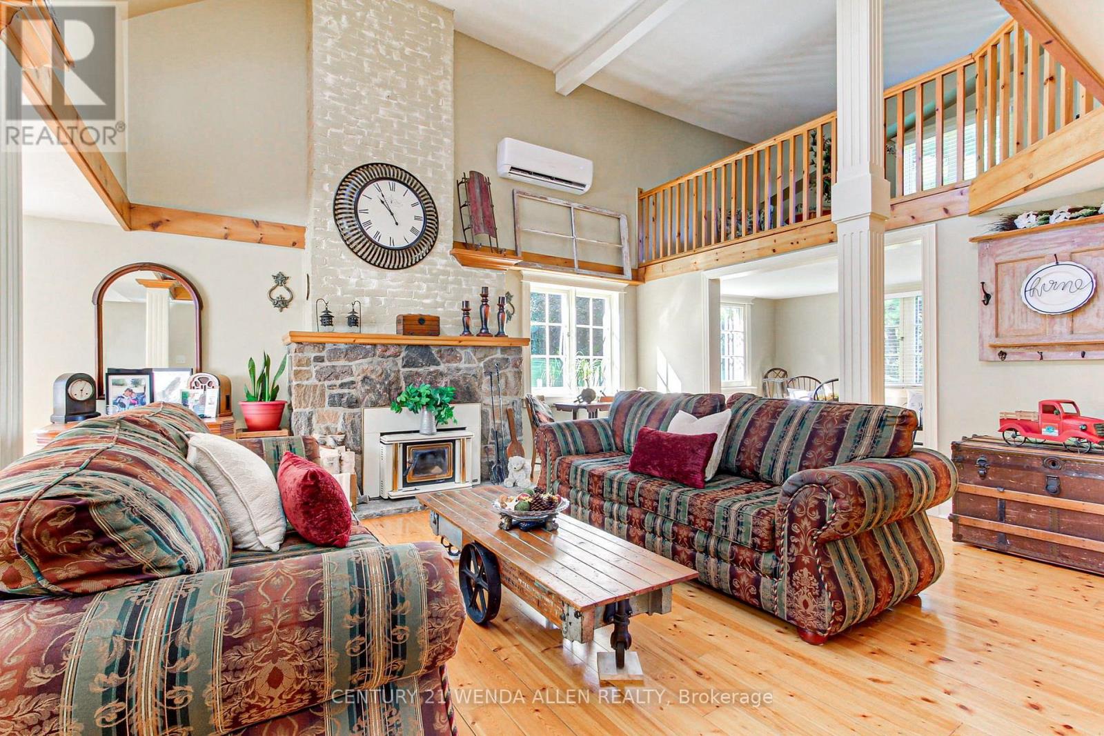 5295 - 5315 Sideline 16 Road Property Photo 7