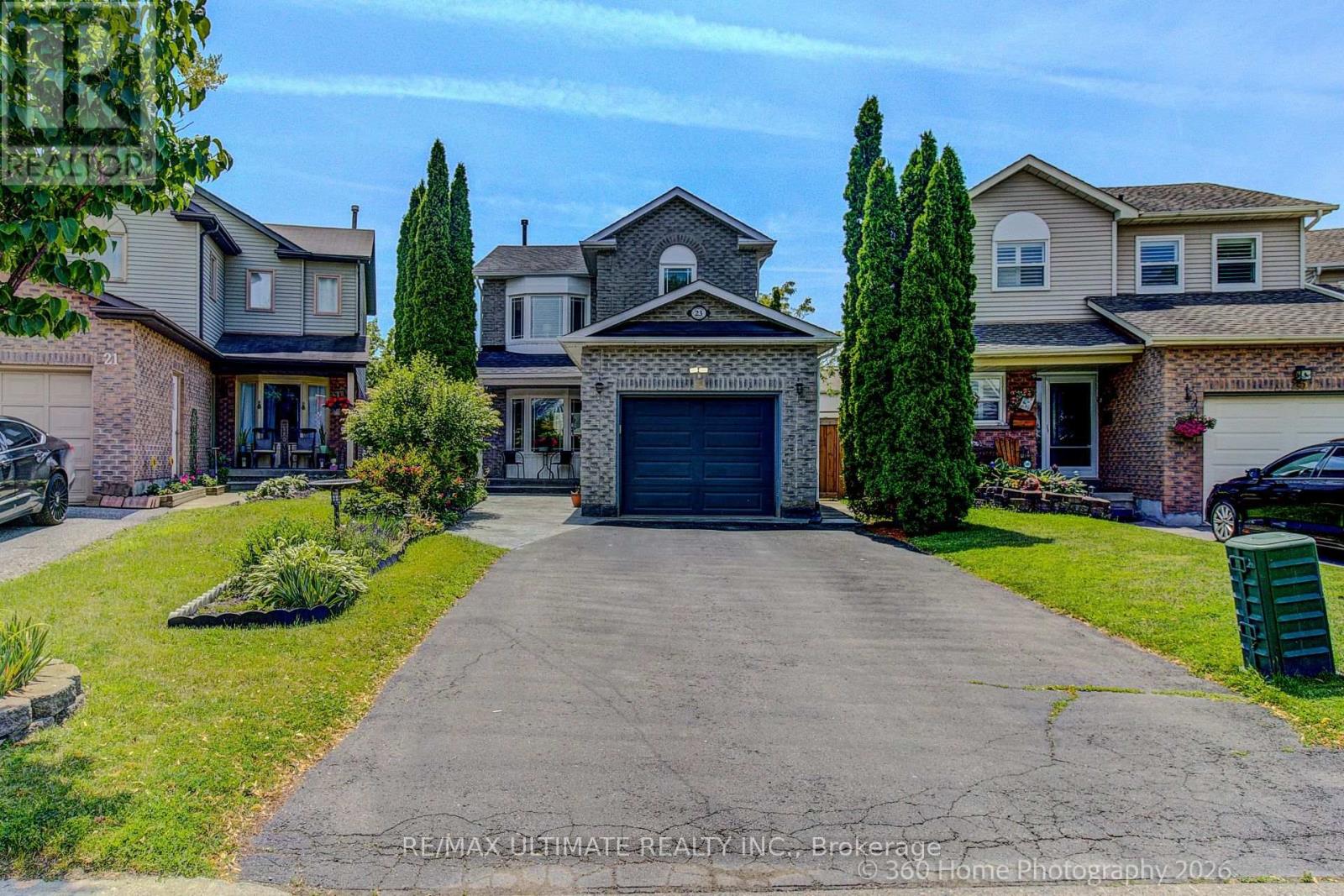 23 WINDHAM CRESCENT Property Photo 1