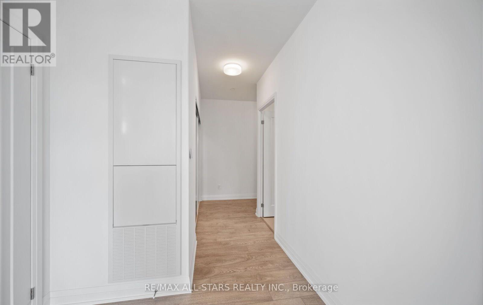 315 - 286 Main Street Property Photo 5