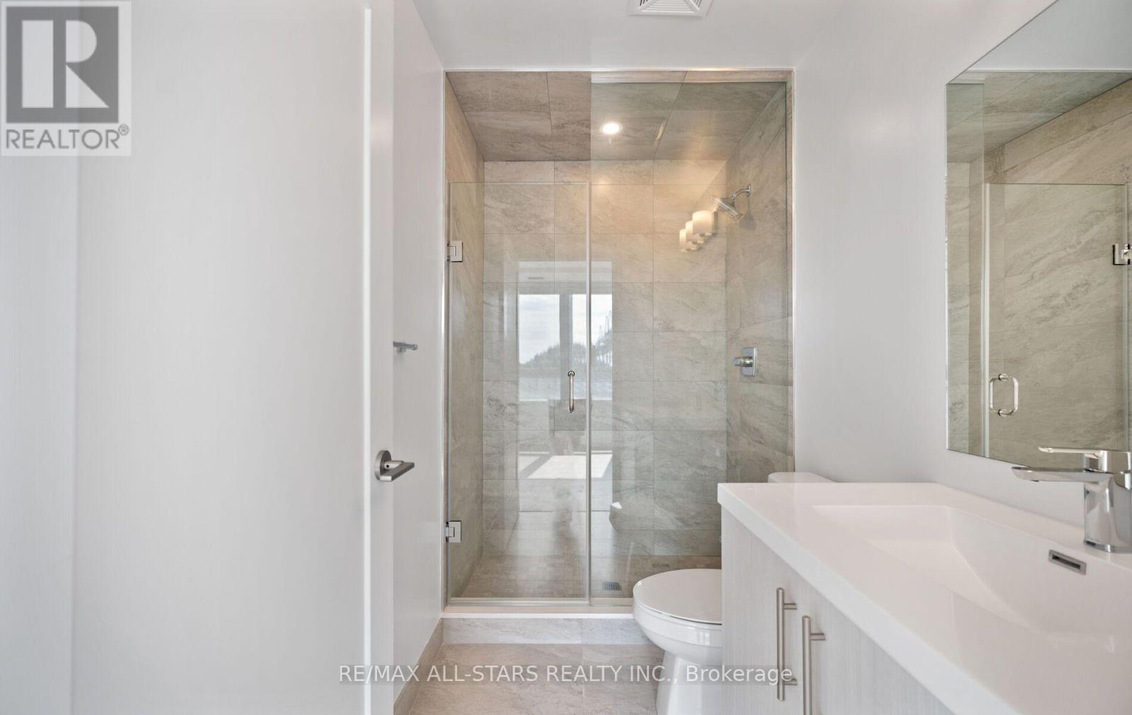 315 - 286 Main Street Property Photo 20