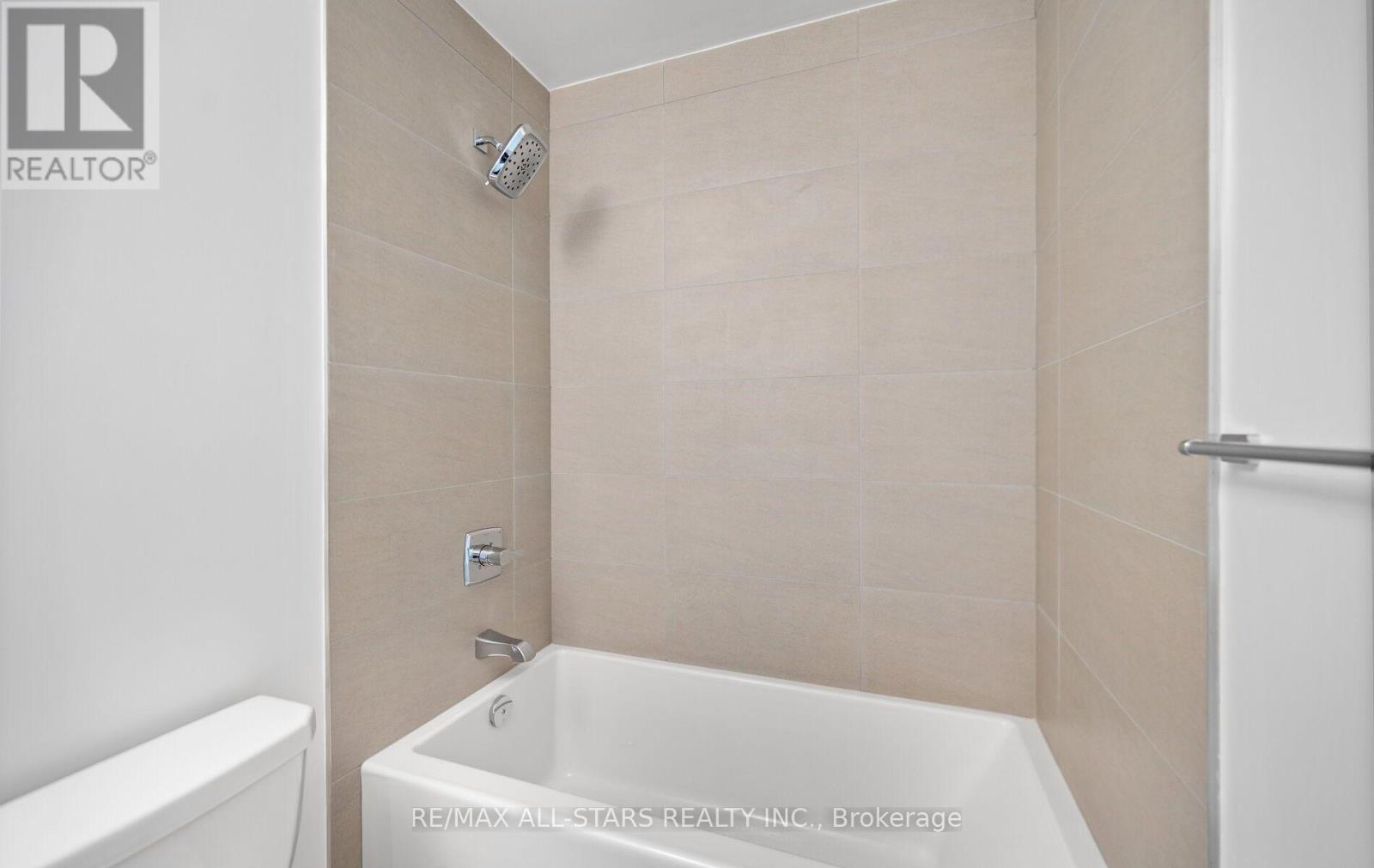 315 - 286 Main Street Property Photo 29