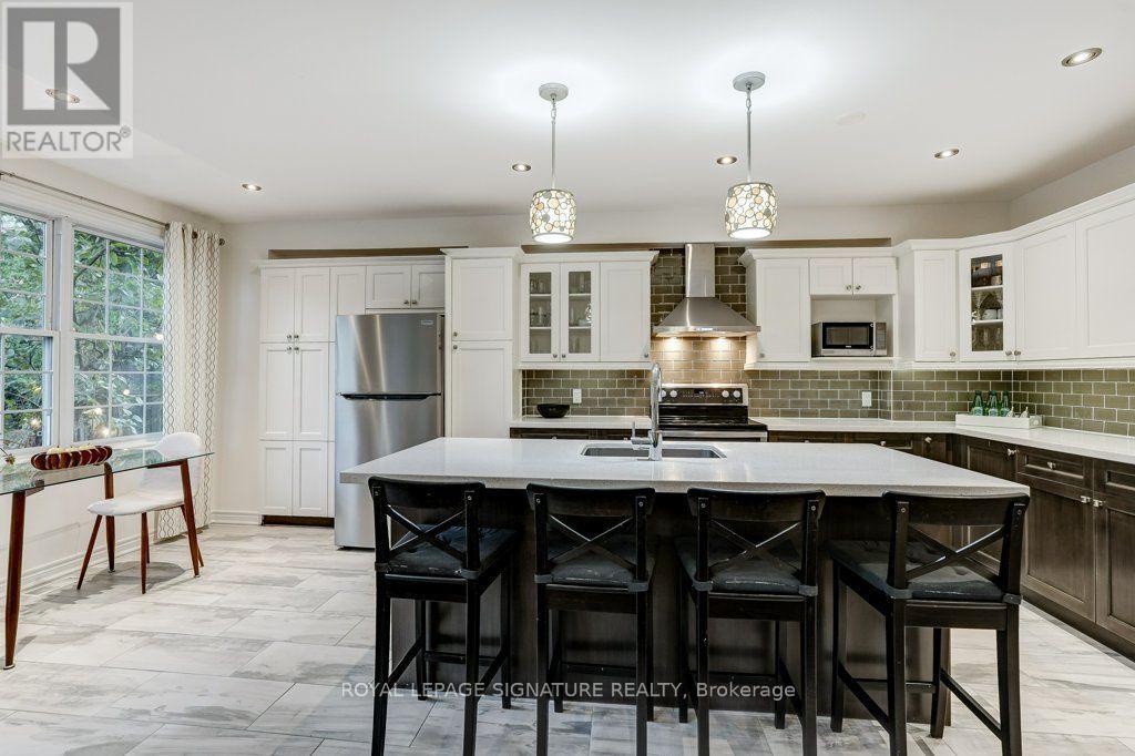 30 Birchmount Road Property Photo 12