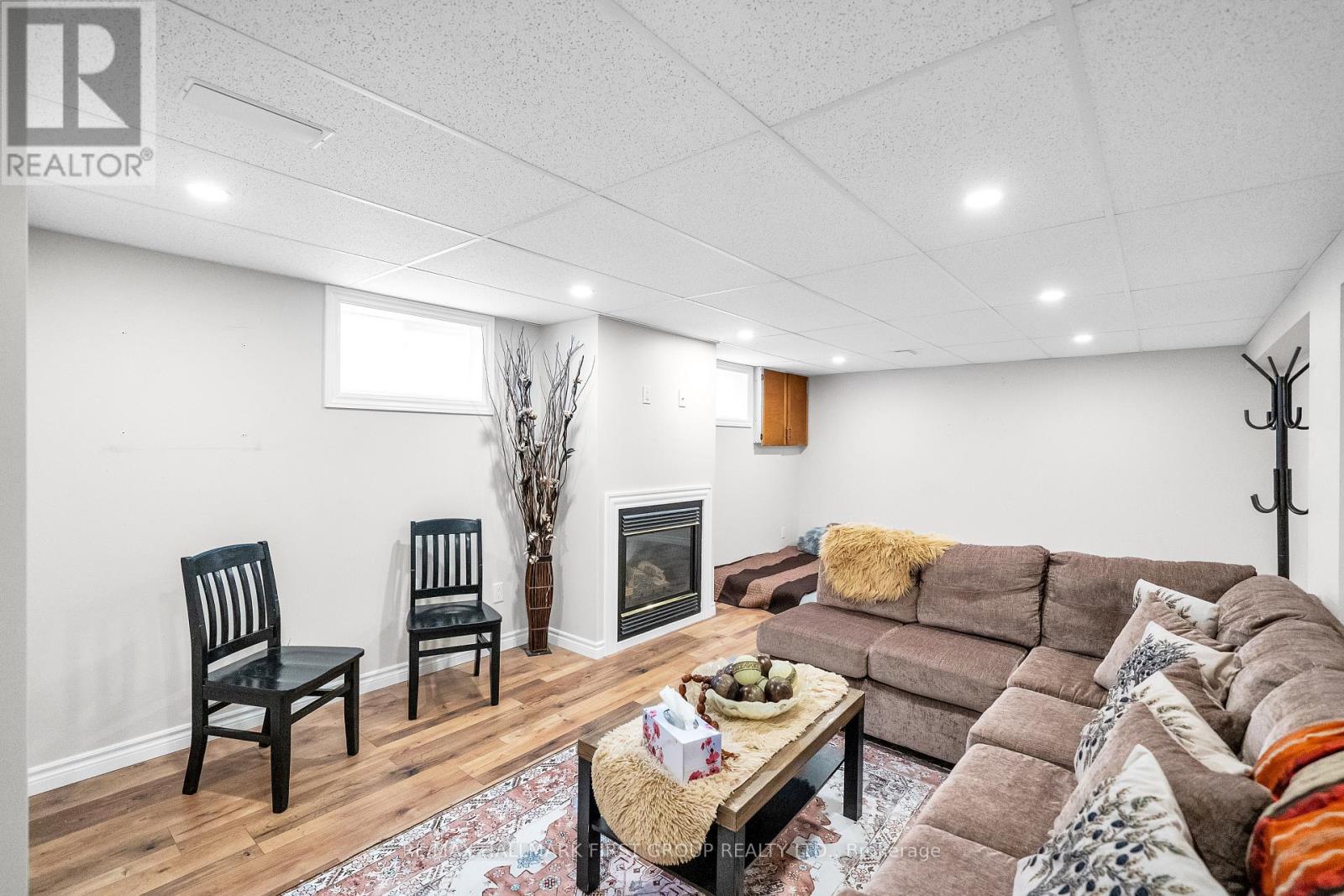 487 CUNNINGHAM AVENUE Property Photo 1