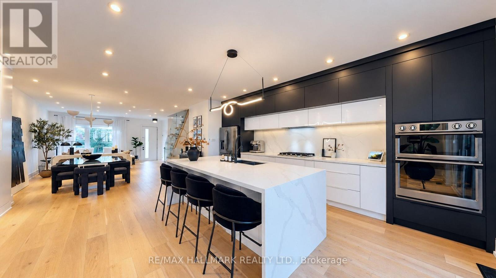 33 Kimberley Avenue Property Photo 12