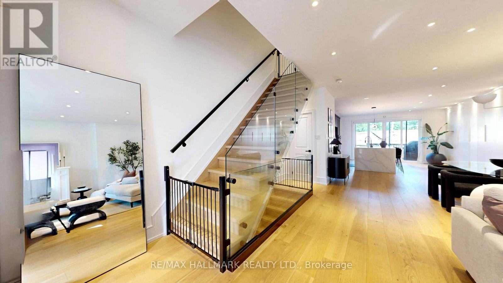 33 Kimberley Avenue Property Photo 17