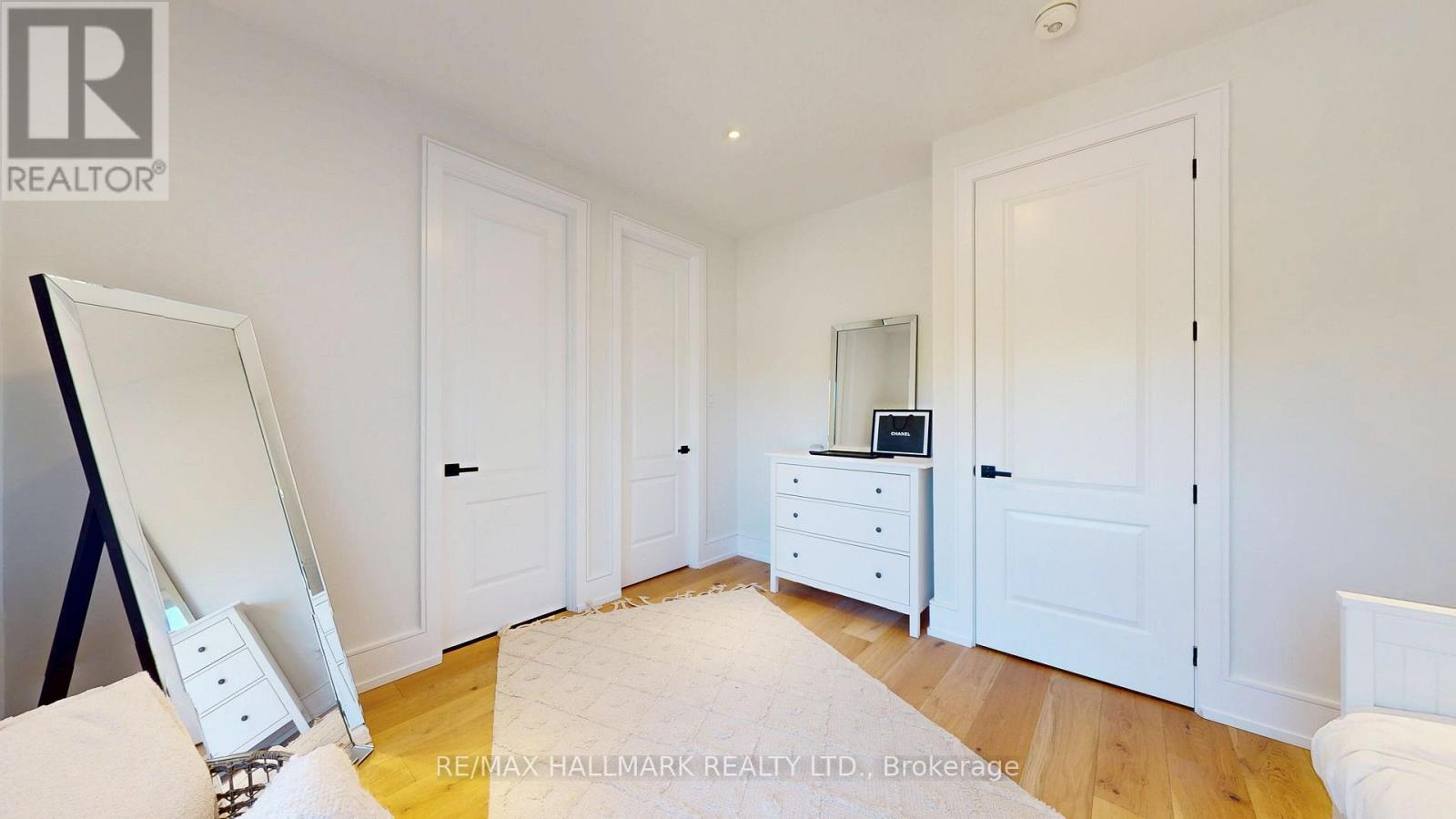 33 Kimberley Avenue Property Photo 25