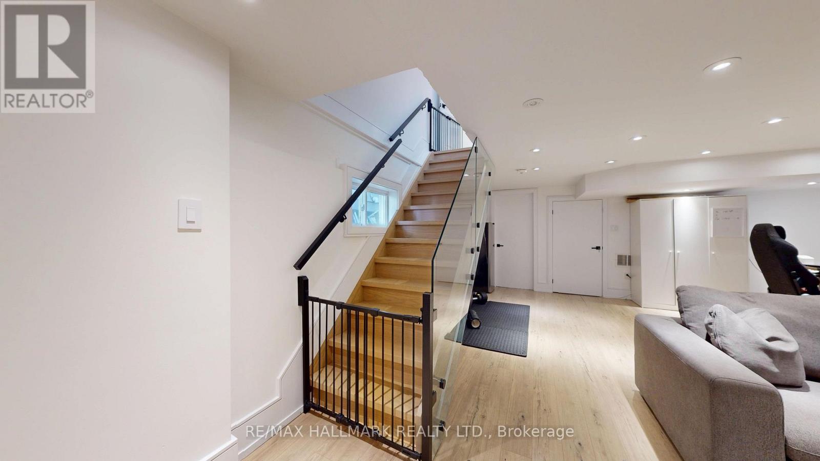 33 Kimberley Avenue Property Photo 33