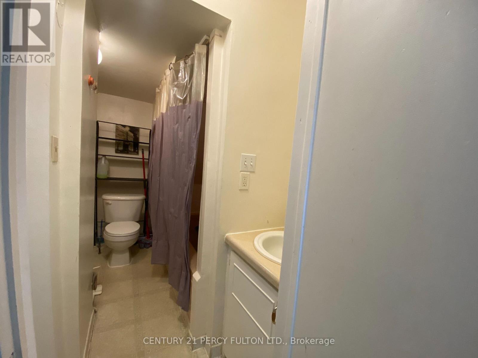 3 - 169 Mary Street N Property Photo 16