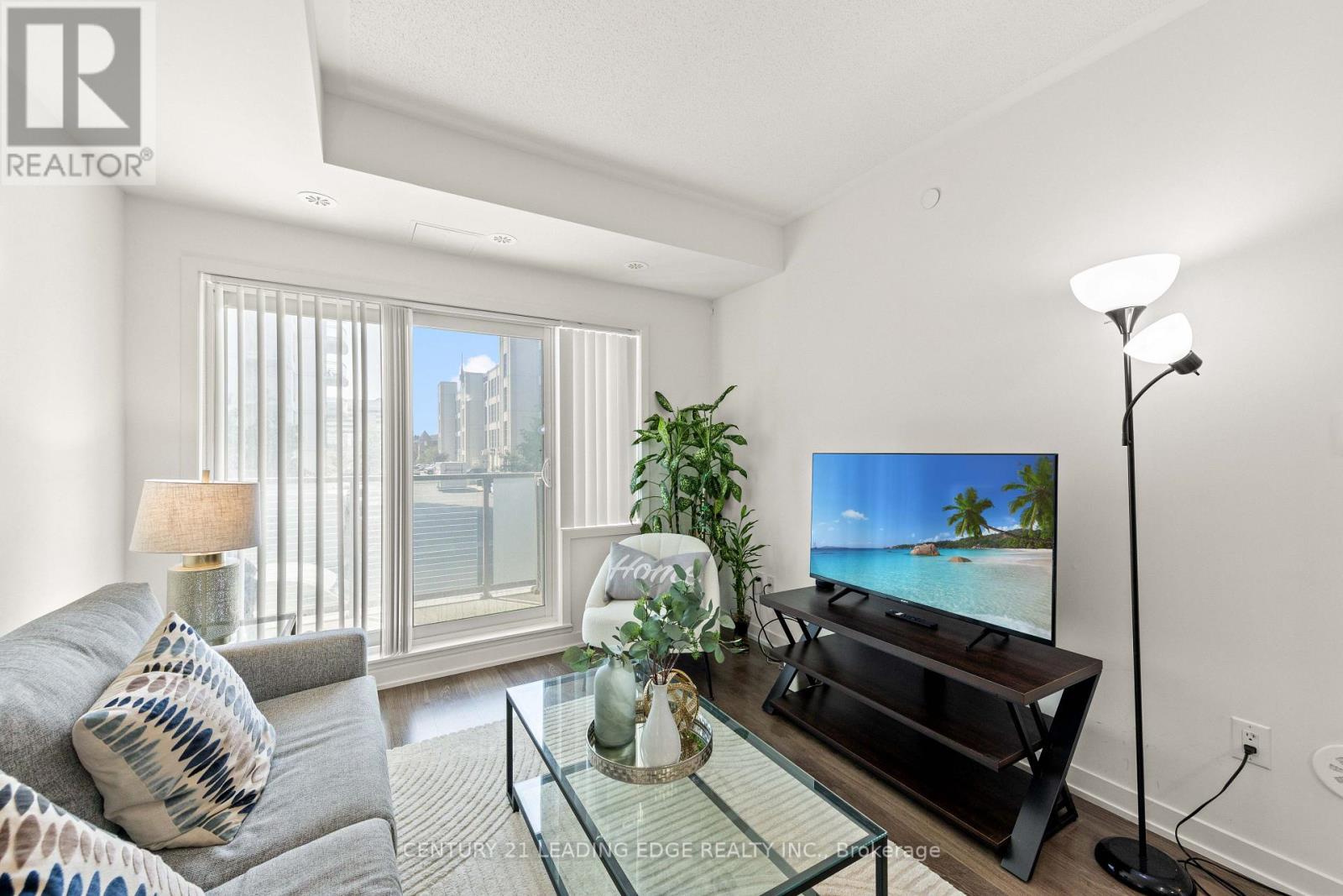 207 - 20 Orchid Place Drive Property Photo 2