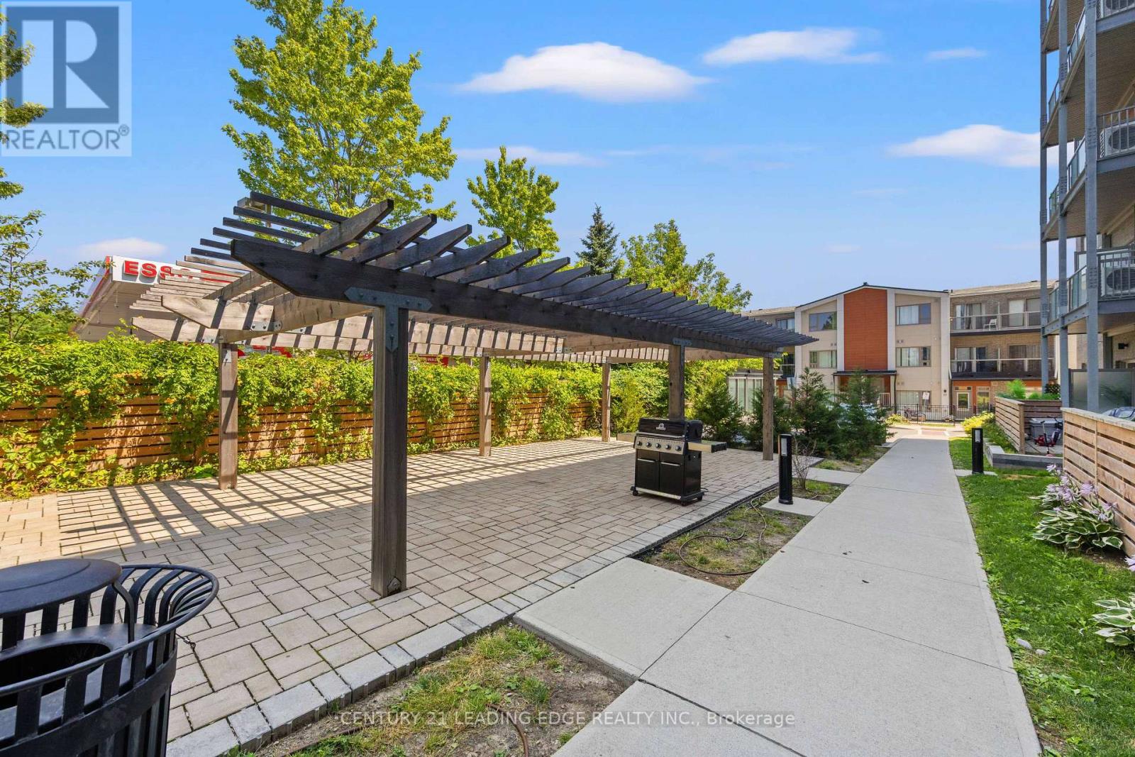 207 - 20 Orchid Place Drive Property Photo 23