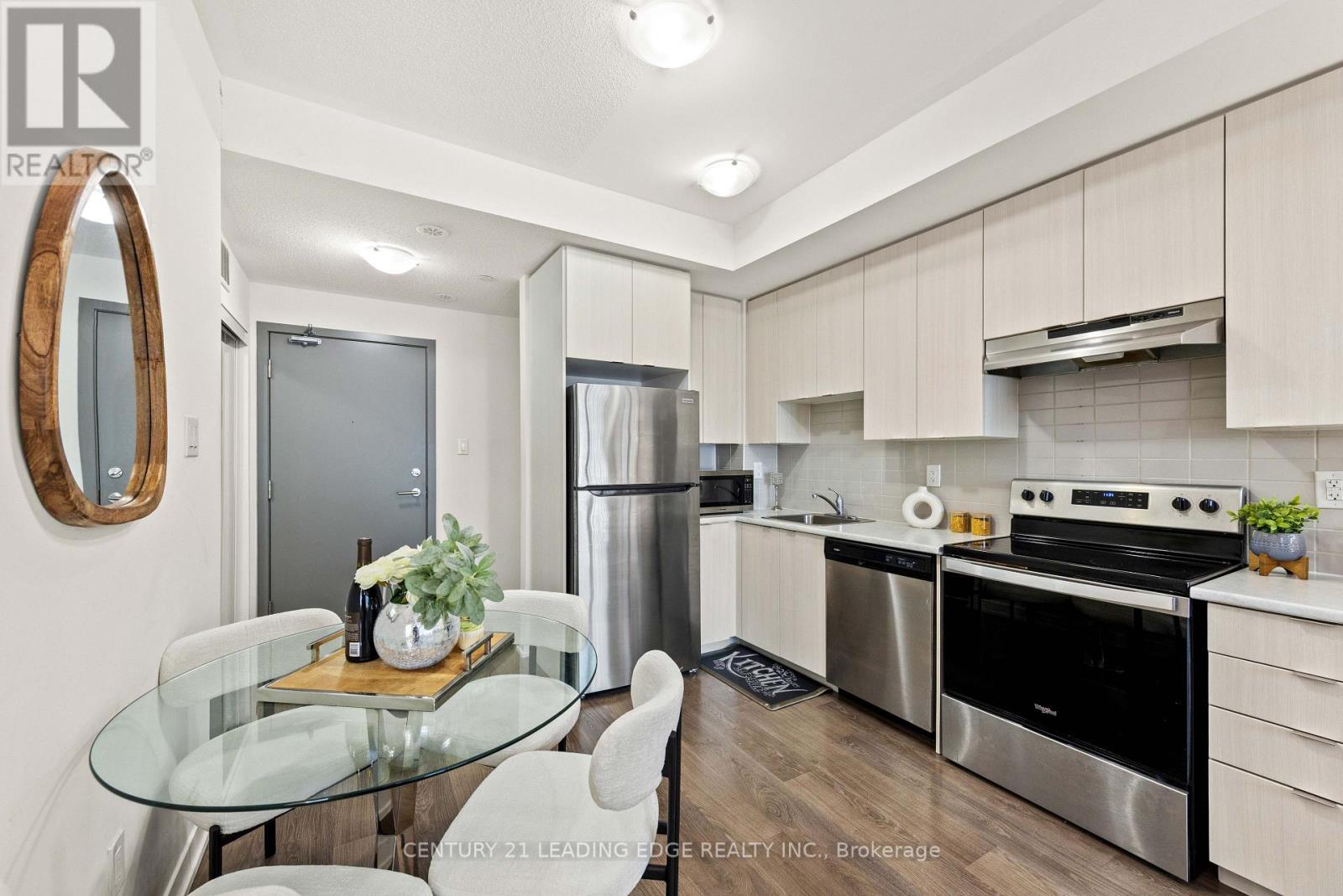 207 - 20 Orchid Place Drive Property Photo 45