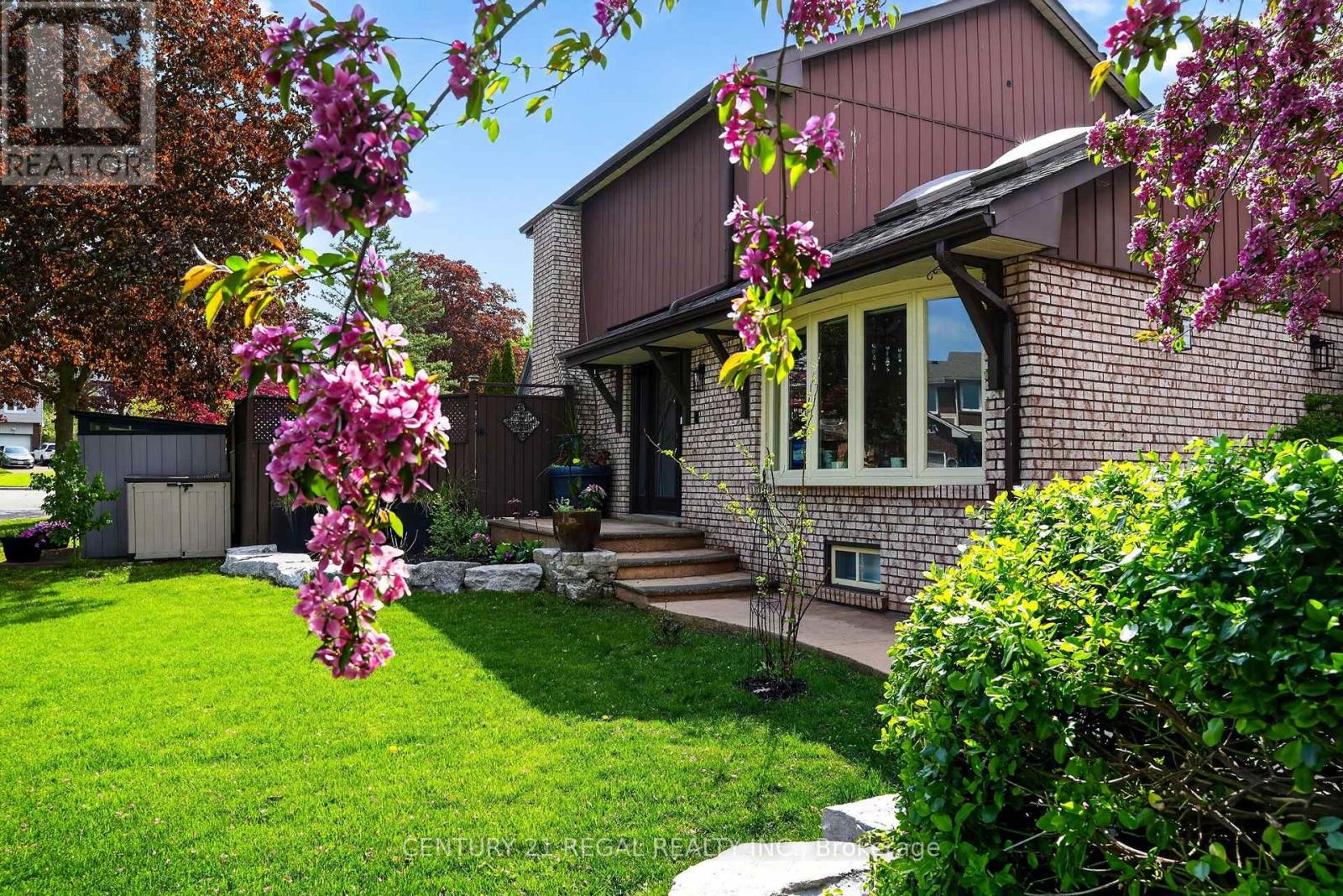 481 Camelot Drive W Property Photo 1
