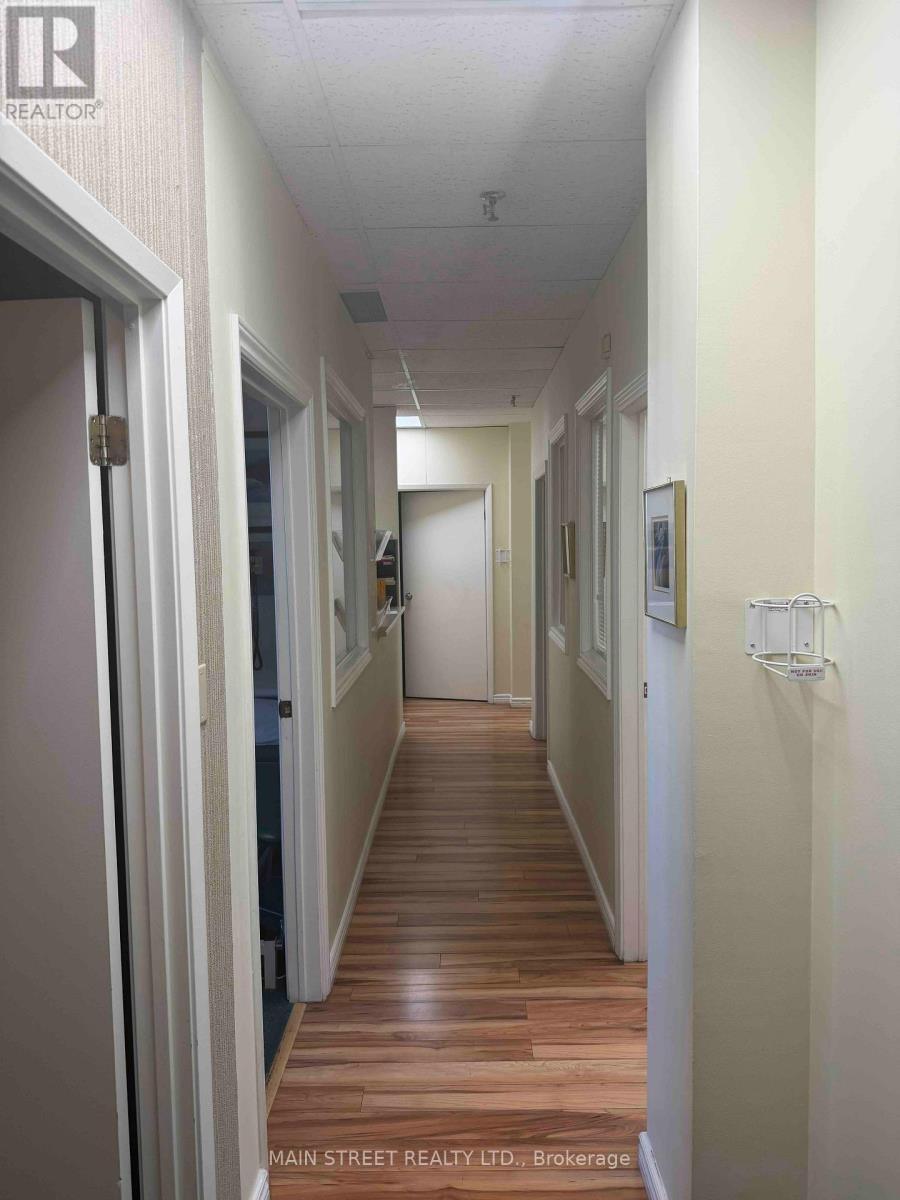 200 - 1911 Kennedy Road Property Photo 10