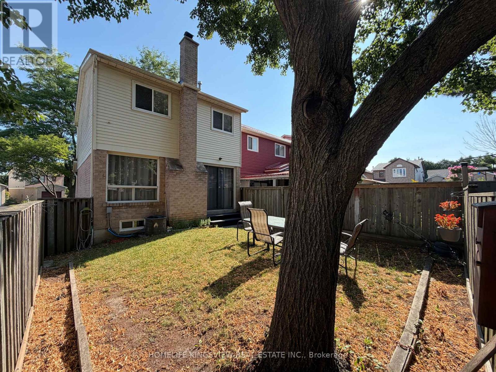 39 Pioneer Pathway Property Photo 2