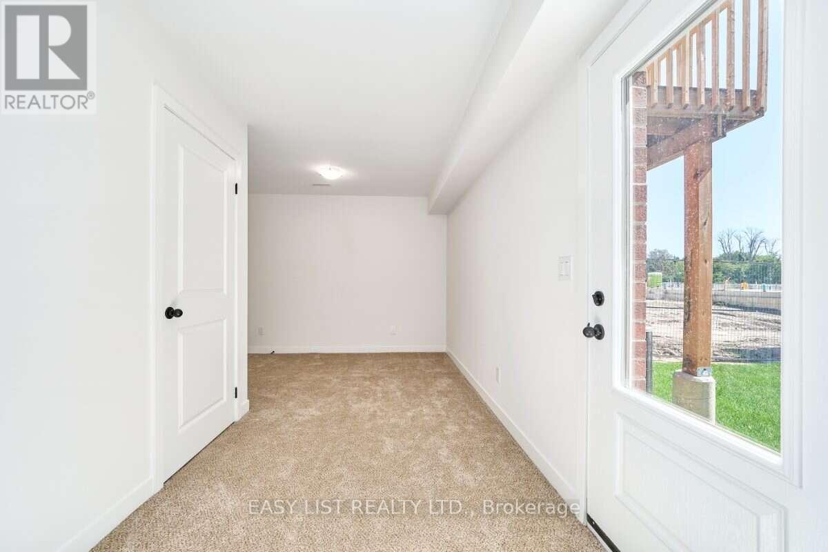 31 Nady Lane Property Photo 15