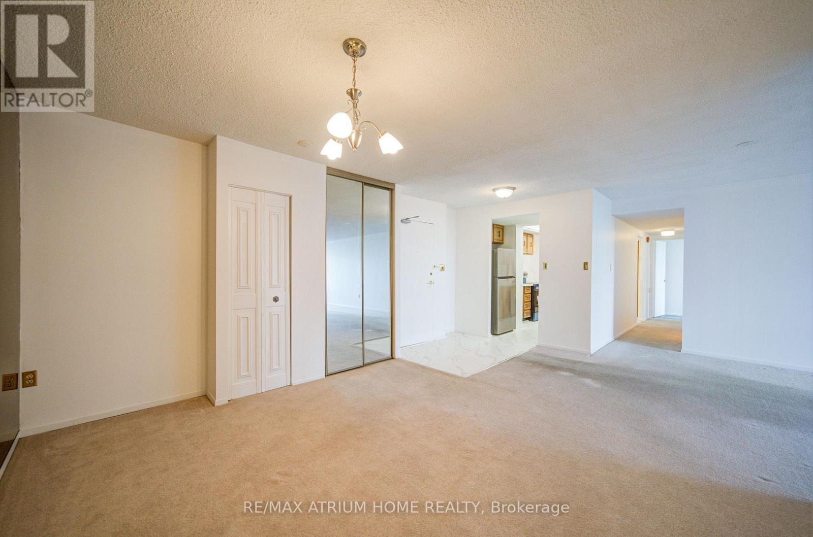 1105 - 3131 Bridletowne Circle Property Photo 12