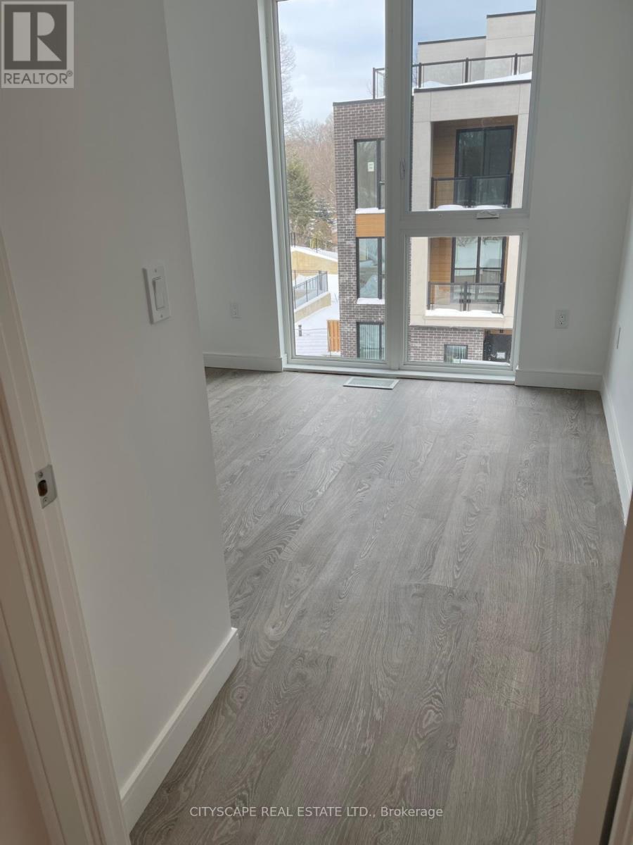 4 - 174 Clonmore Drive Property Photo 33