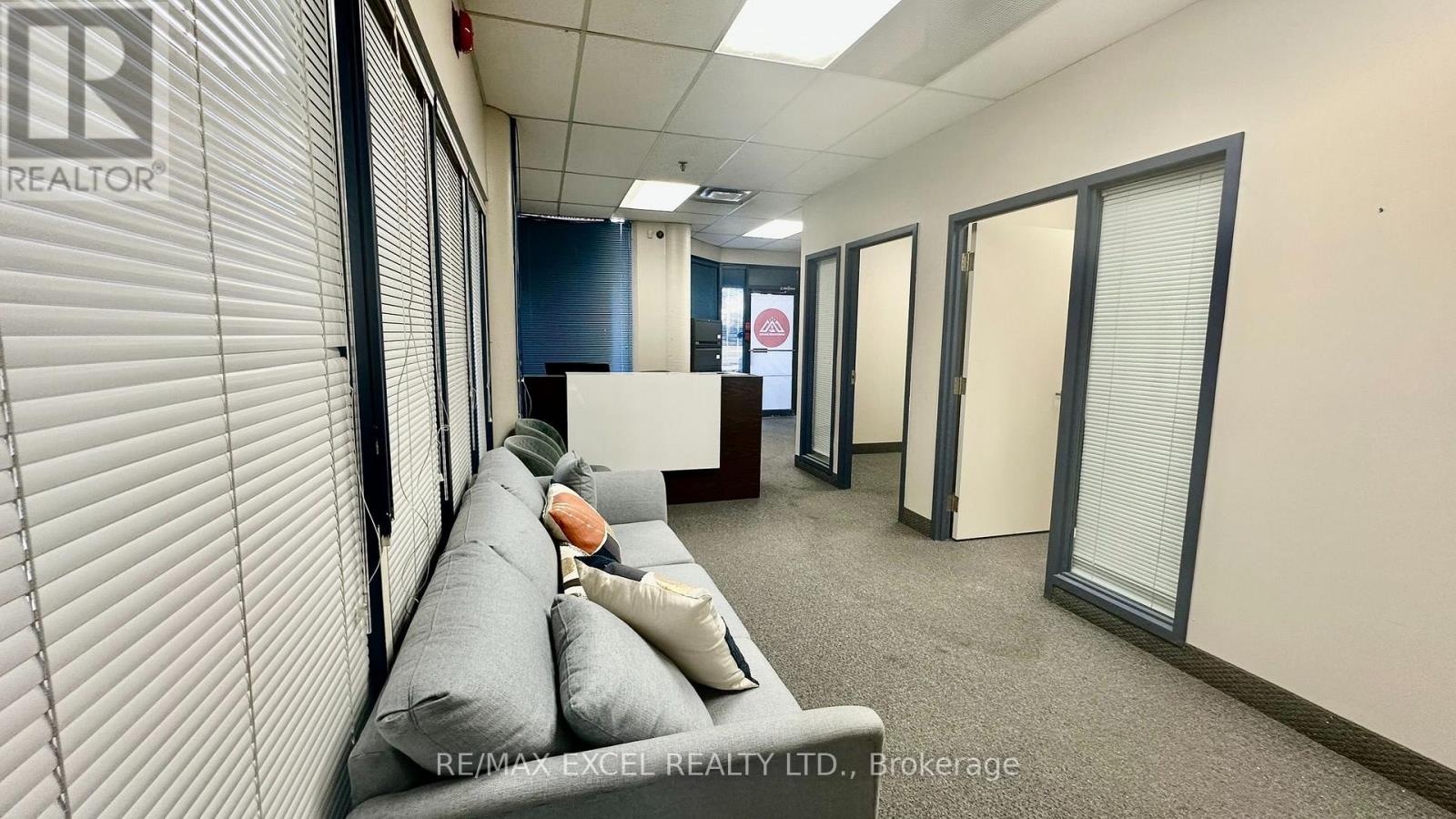 102 - 2425 Eglinton Avenue E Property Photo 3