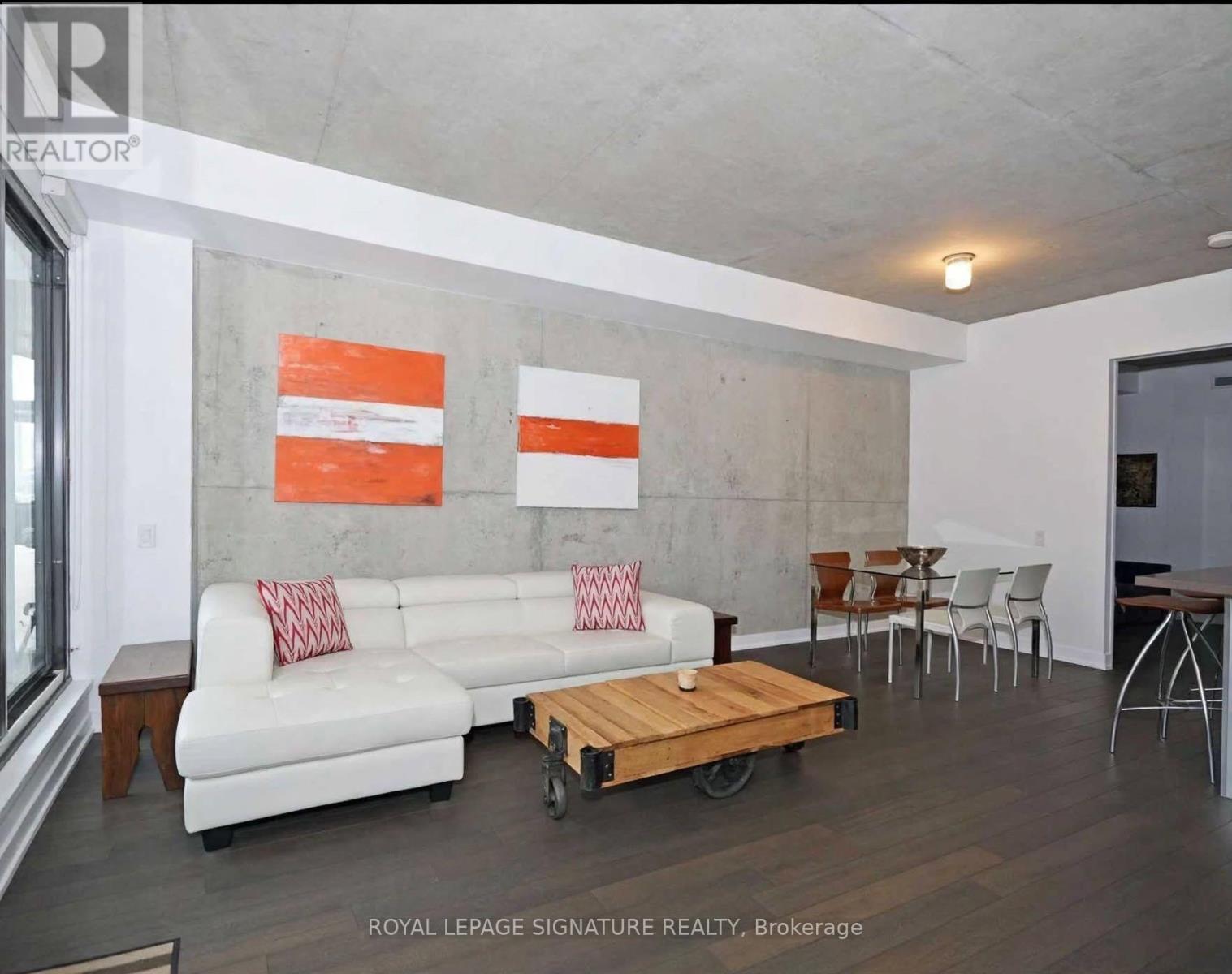 310 - 319 Carlaw Avenue Property Photo 10