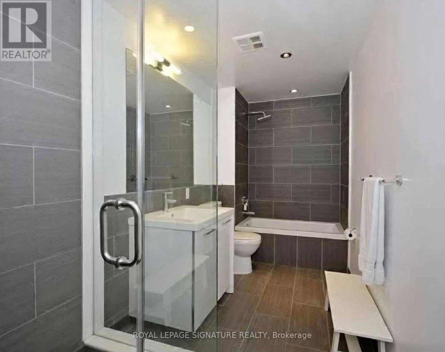 310 - 319 Carlaw Avenue Property Photo 14