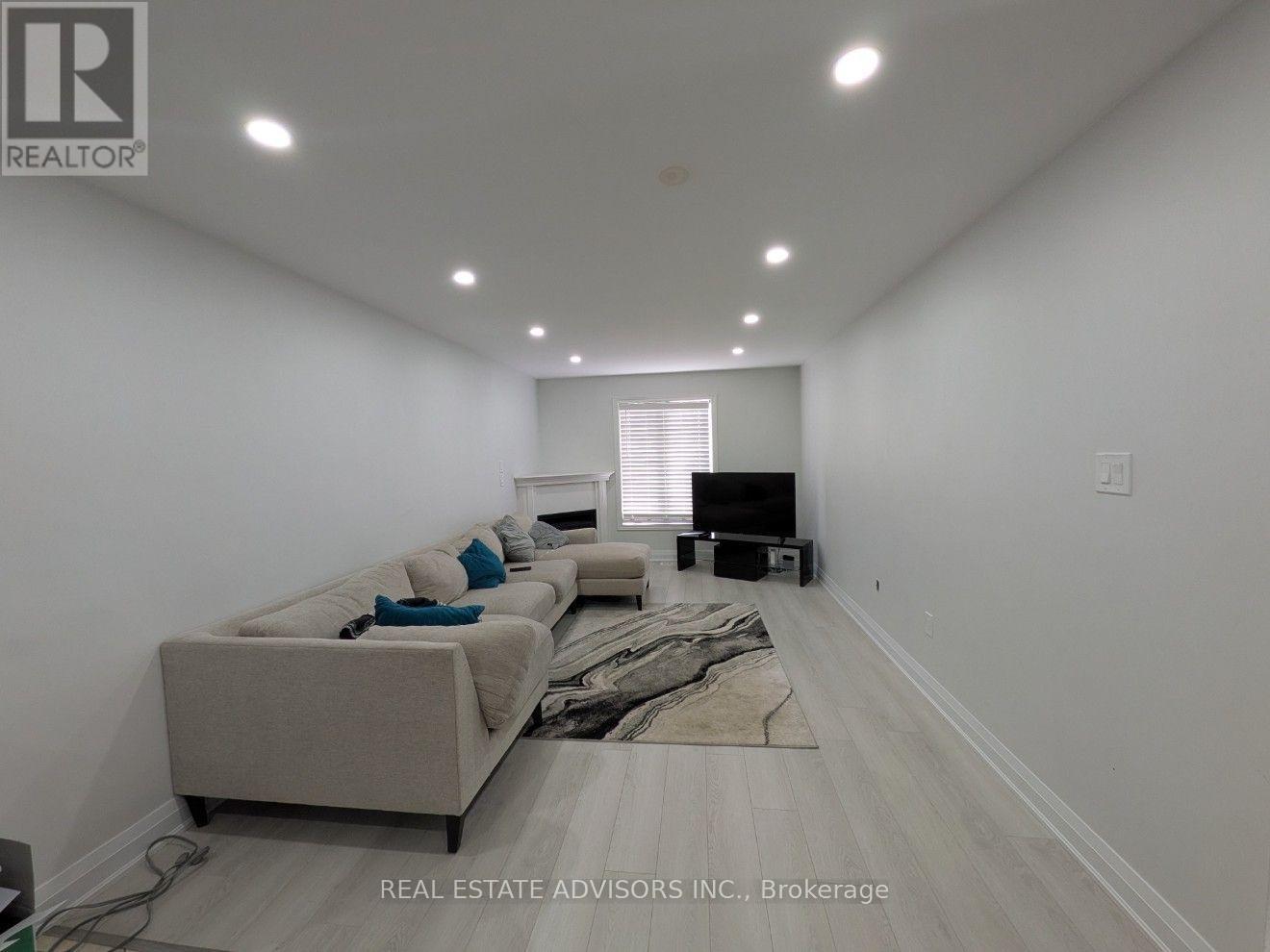 80 Dooley Crescent Property Photo 6