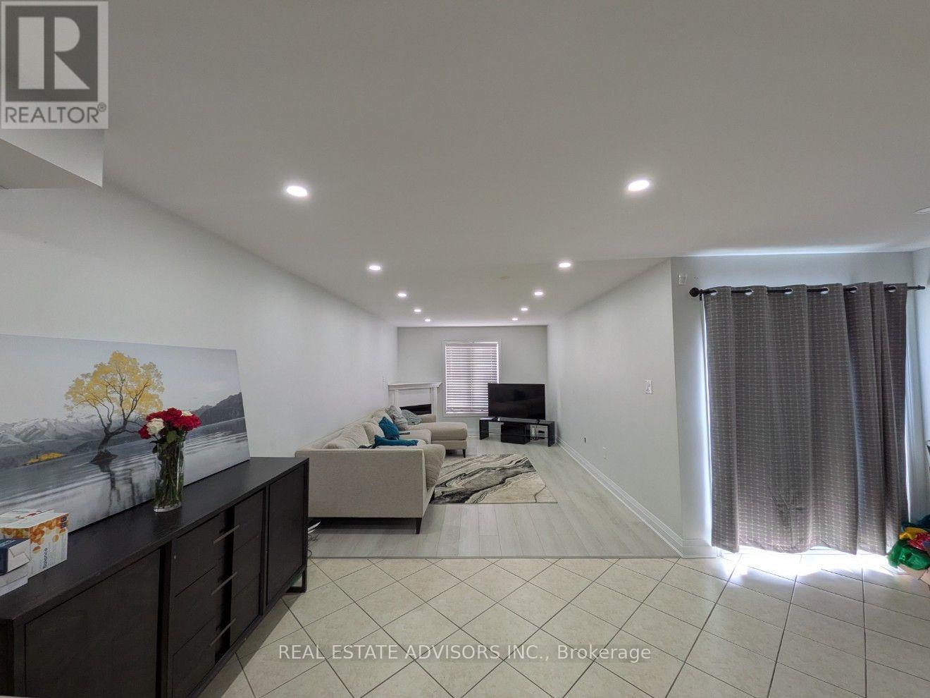 80 Dooley Crescent Property Photo 7