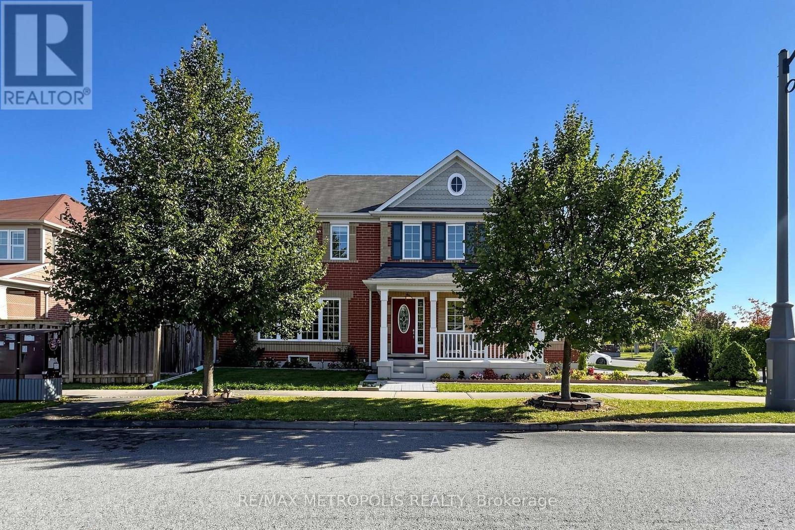 1913 LIATRIS DRIVE Property Photo 1