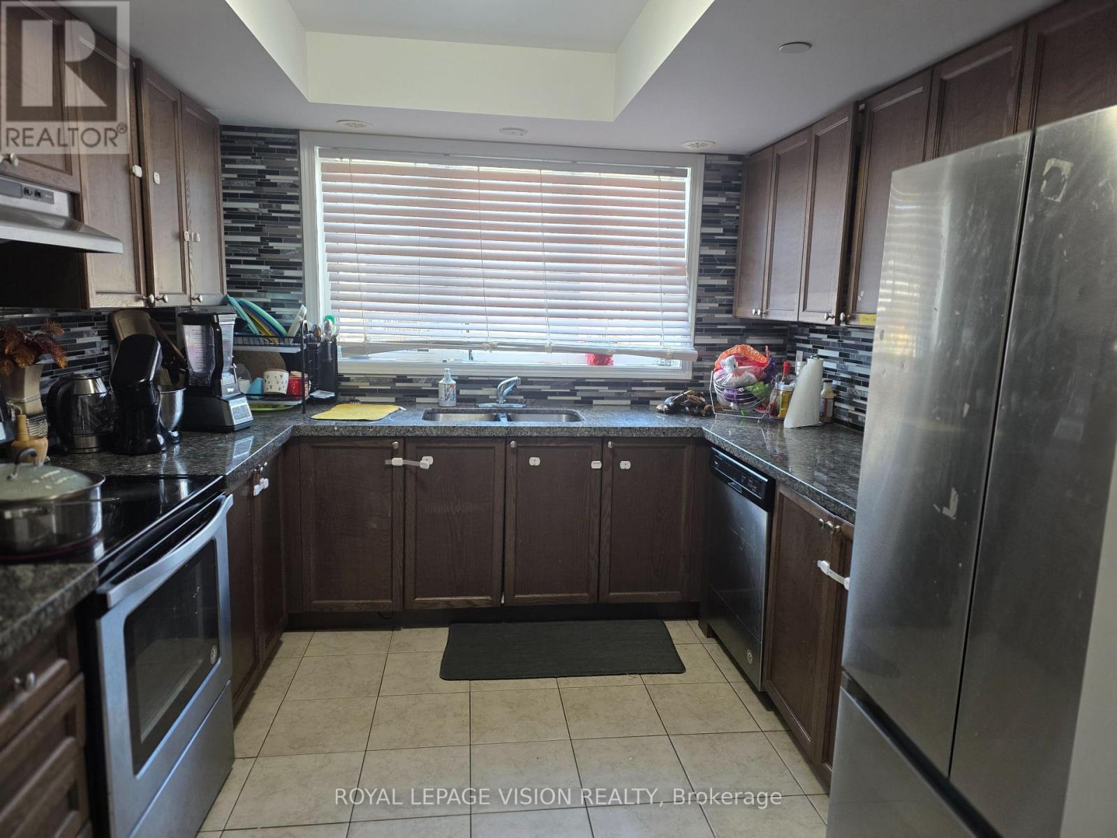 358 - 2392 Chevron Prince Path Property Photo 2