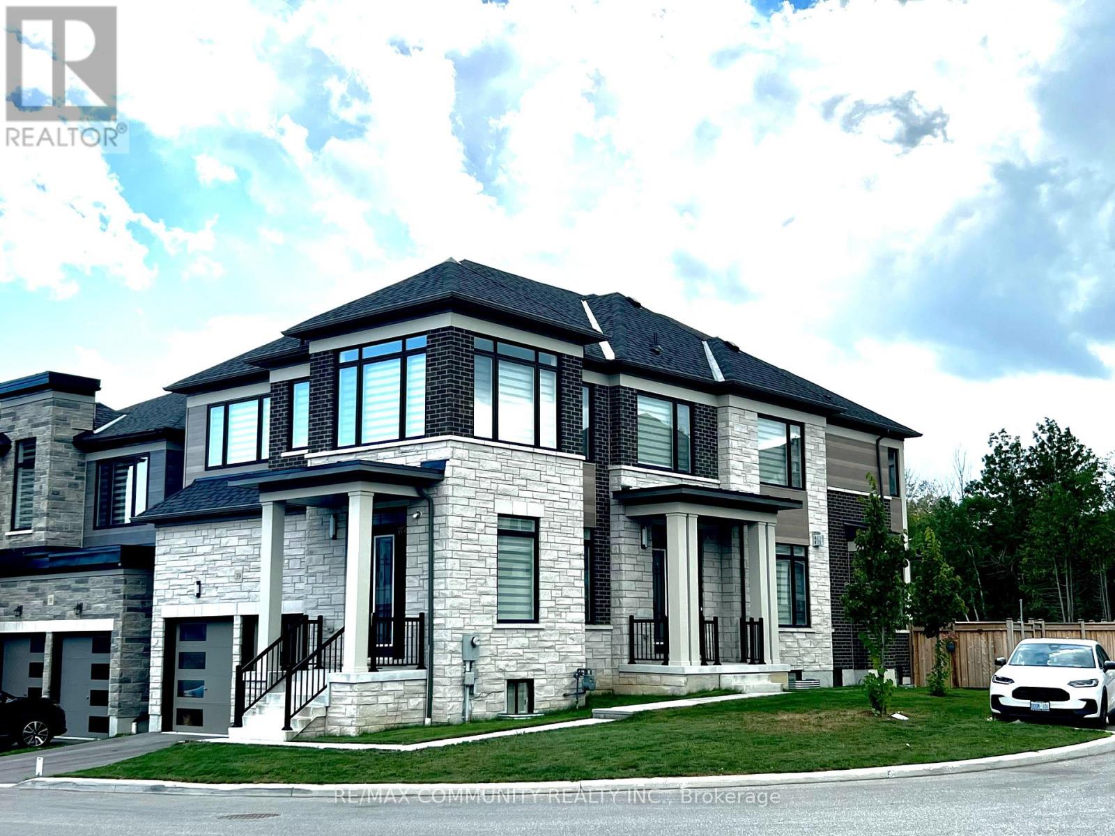 39 - 400 Finch Avenue Property Photo 1