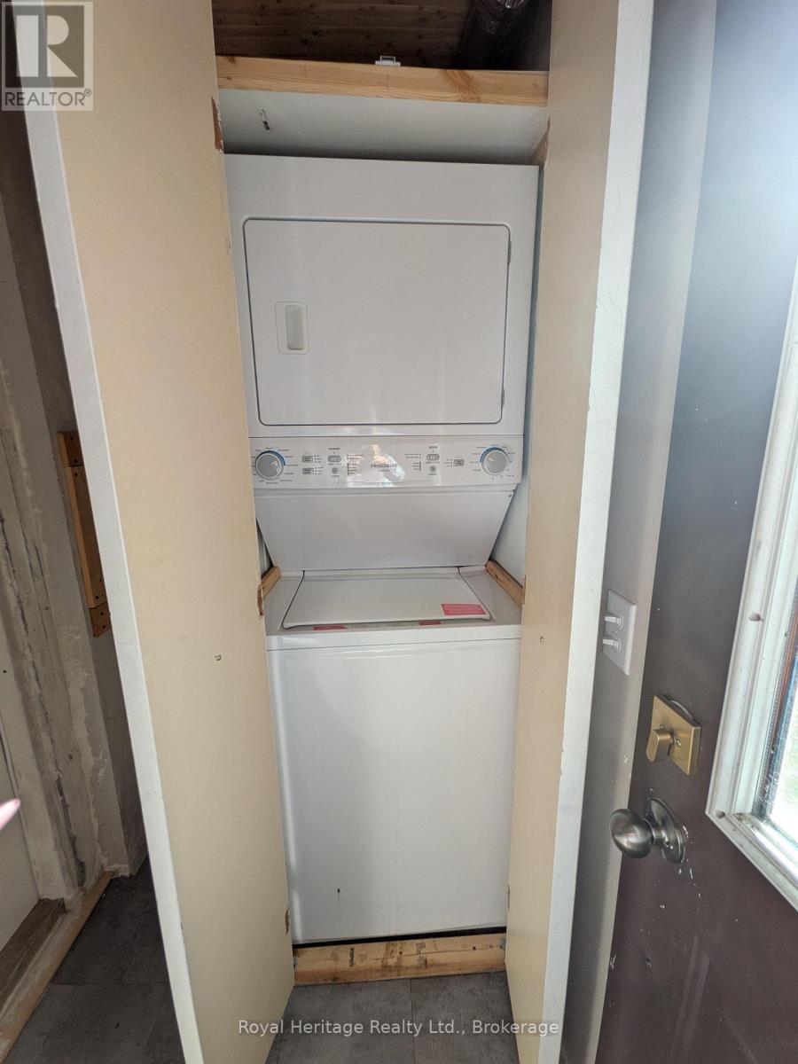 B - 204 Court Street Property Photo 8