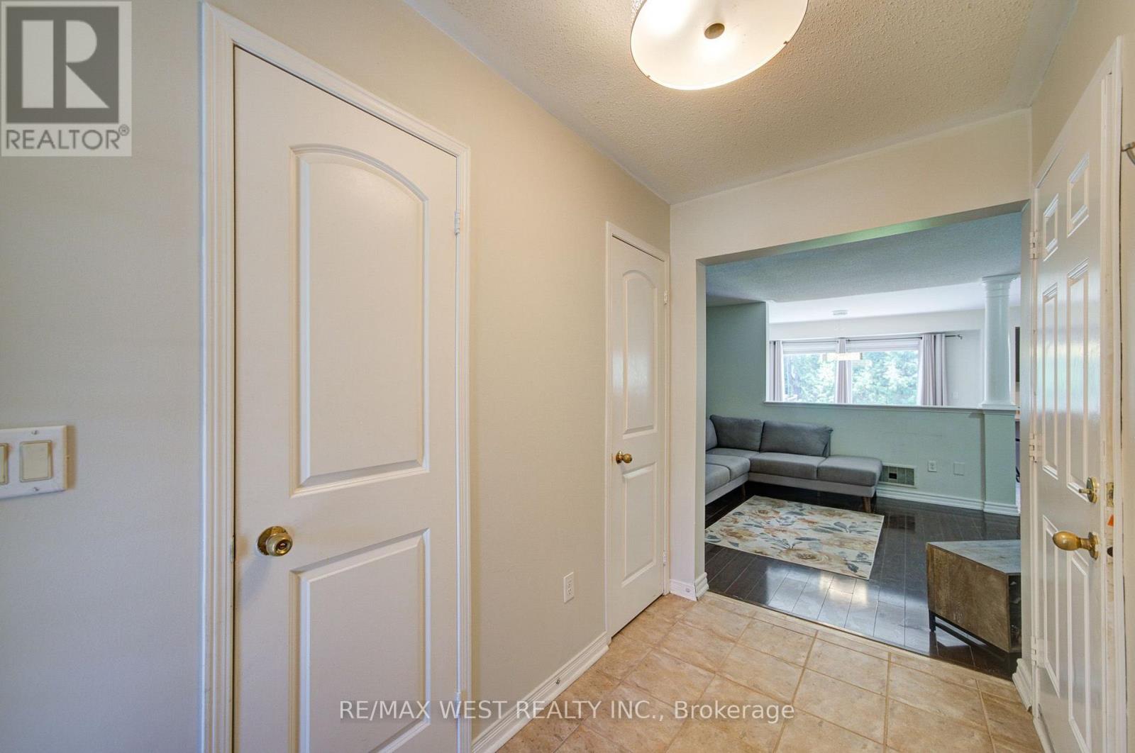 143 Allworth Crescent Property Photo 5