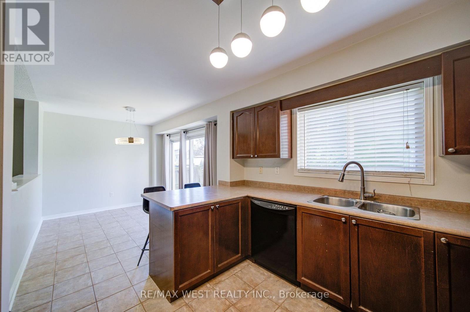 143 Allworth Crescent Property Photo 12