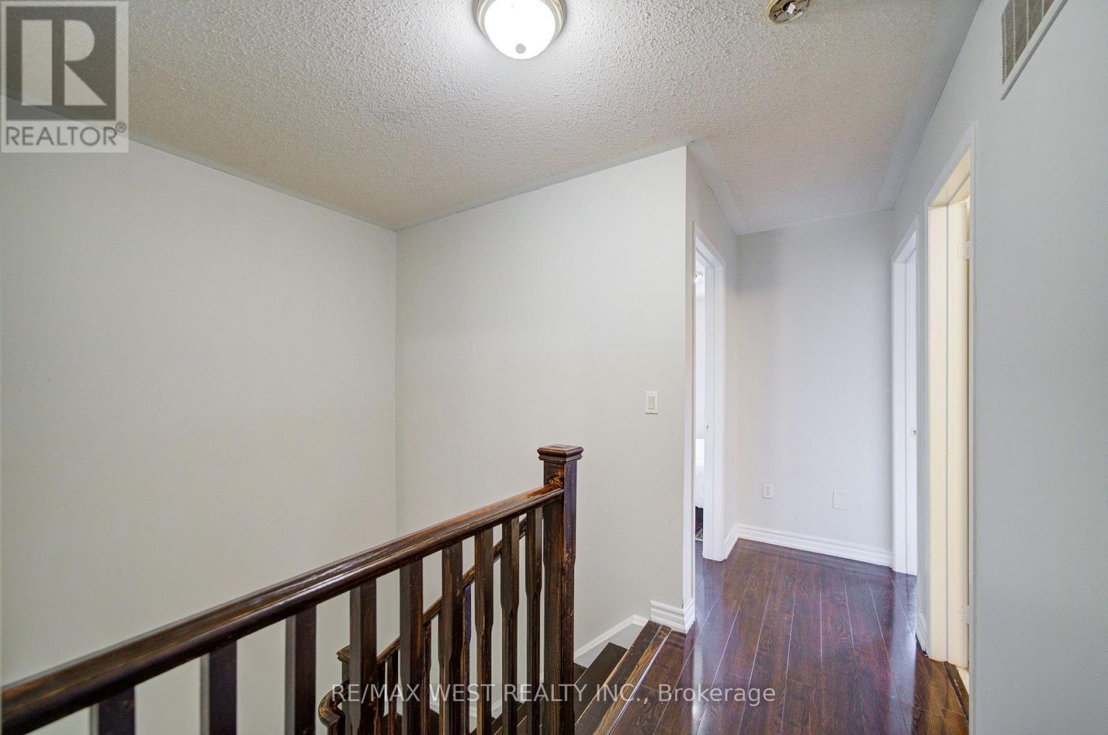 143 Allworth Crescent Property Photo 16