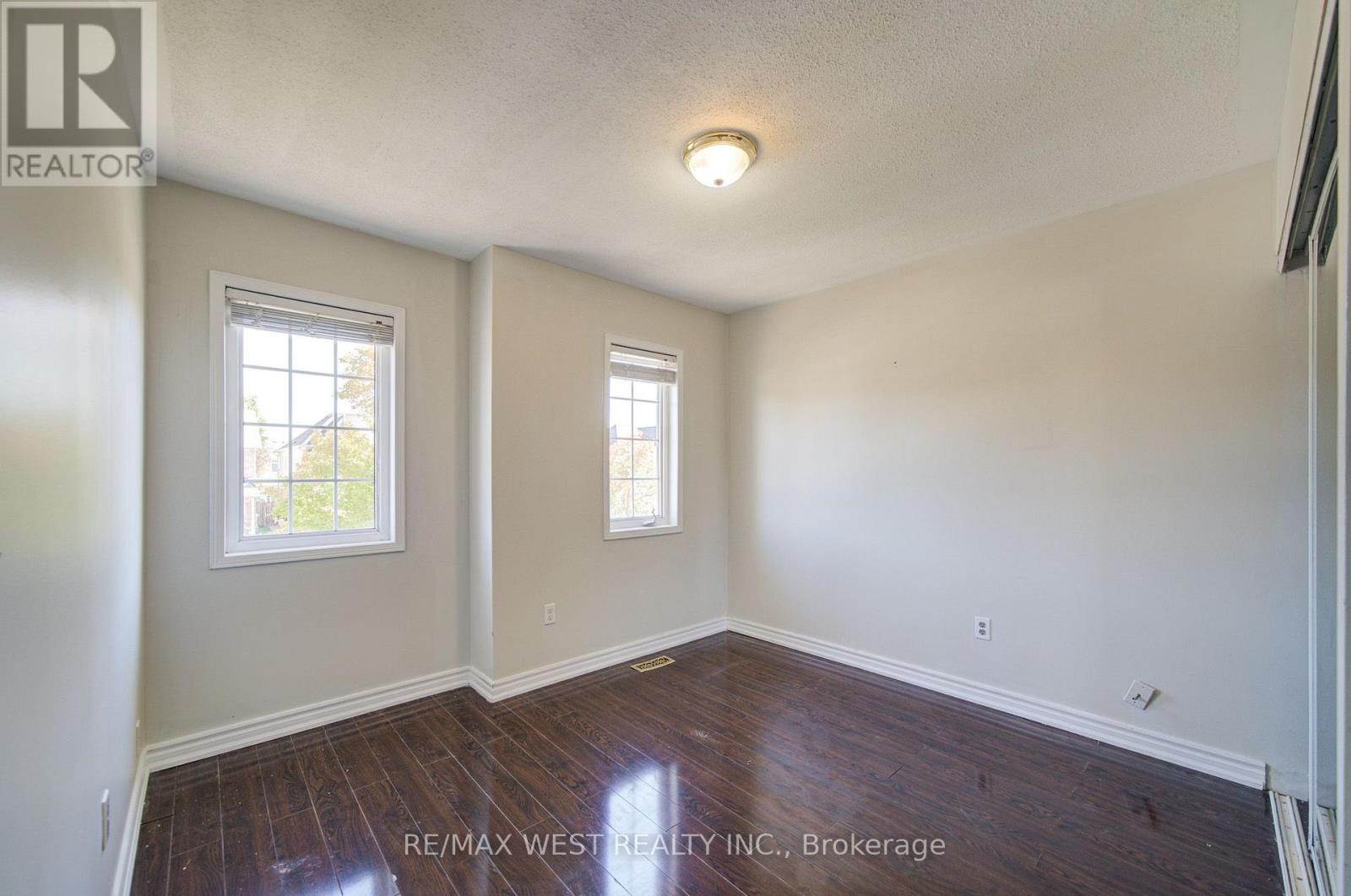 143 Allworth Crescent Property Photo 22