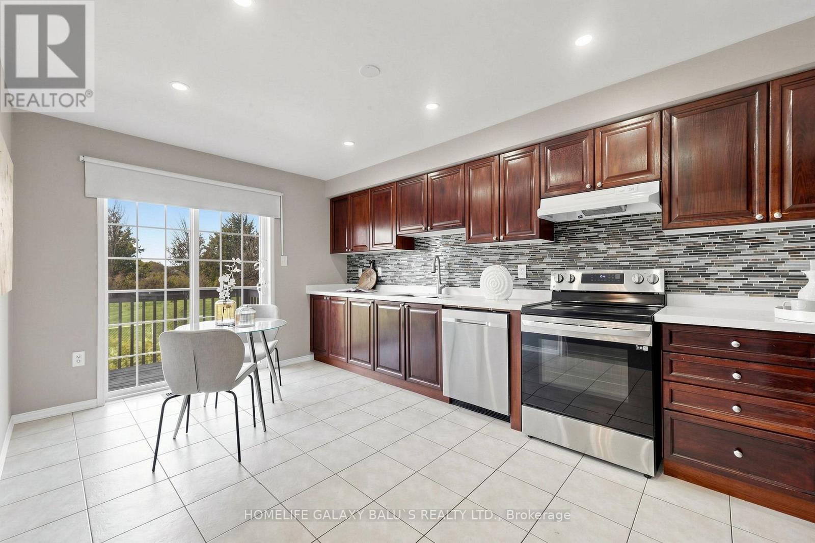 2383 Winlord Place Property Photo 11