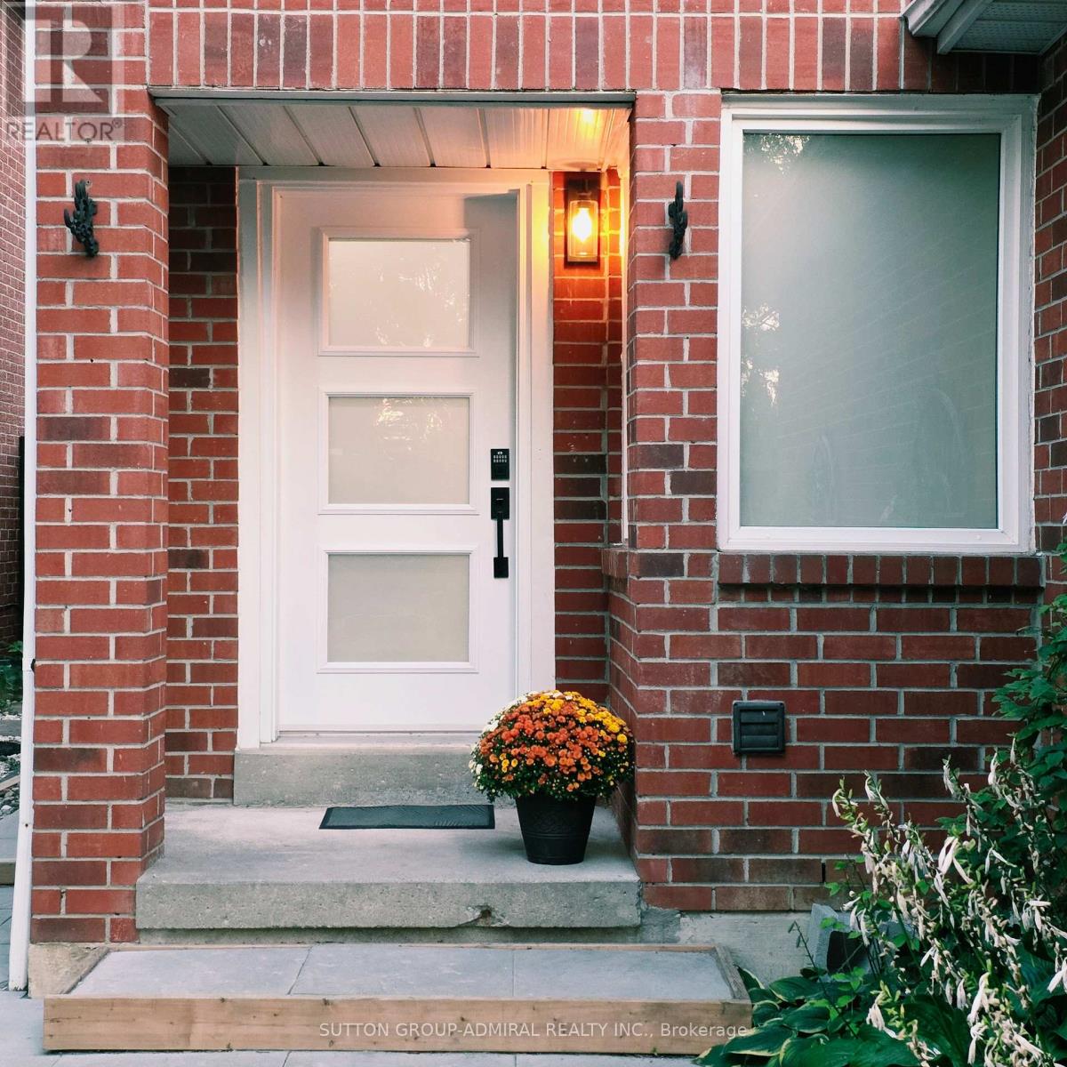 33 Tresher Court Property Photo 1