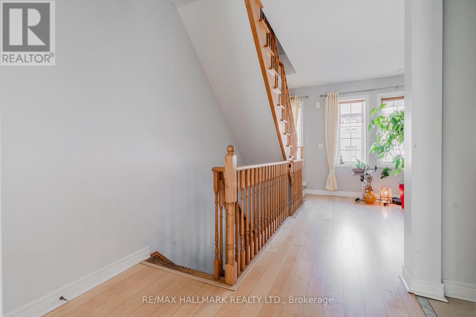 24 Carnahan Terrace Property Photo 3