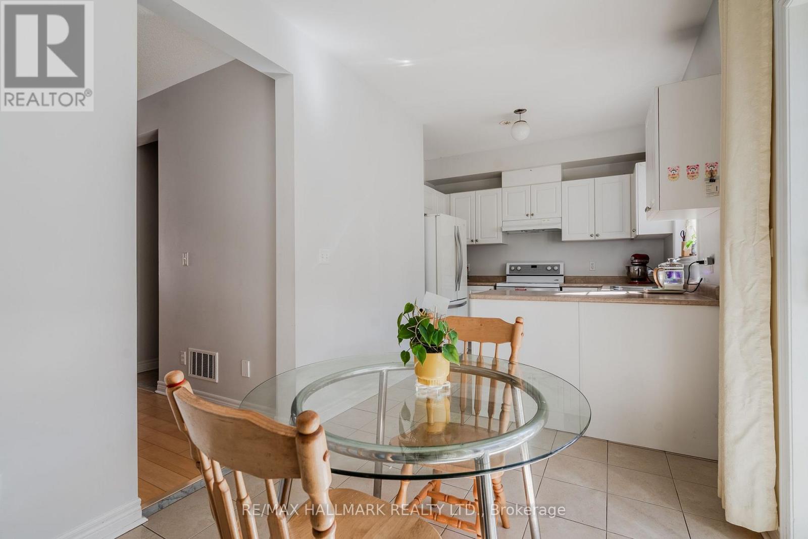 24 Carnahan Terrace Property Photo 7