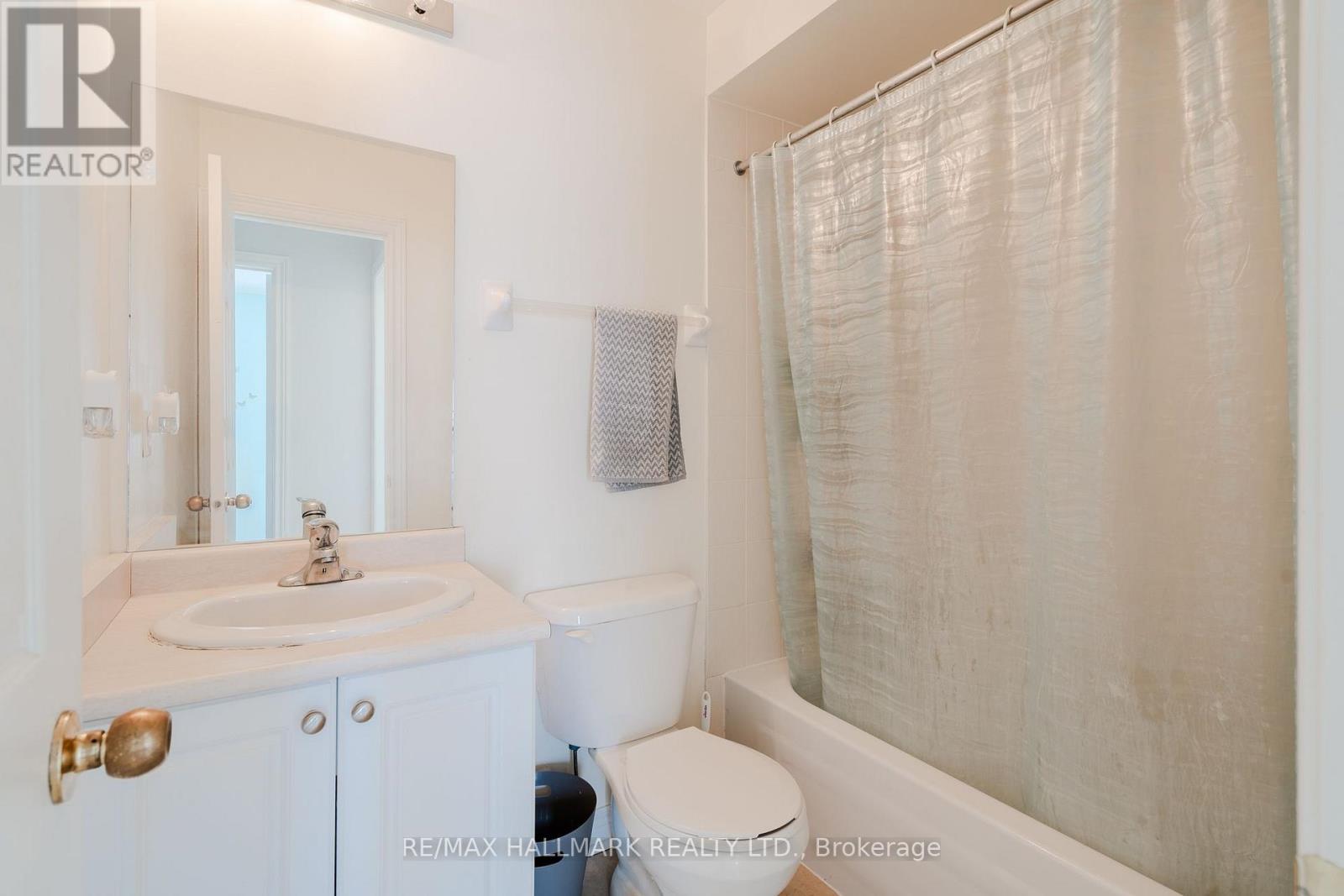 24 Carnahan Terrace Property Photo 13