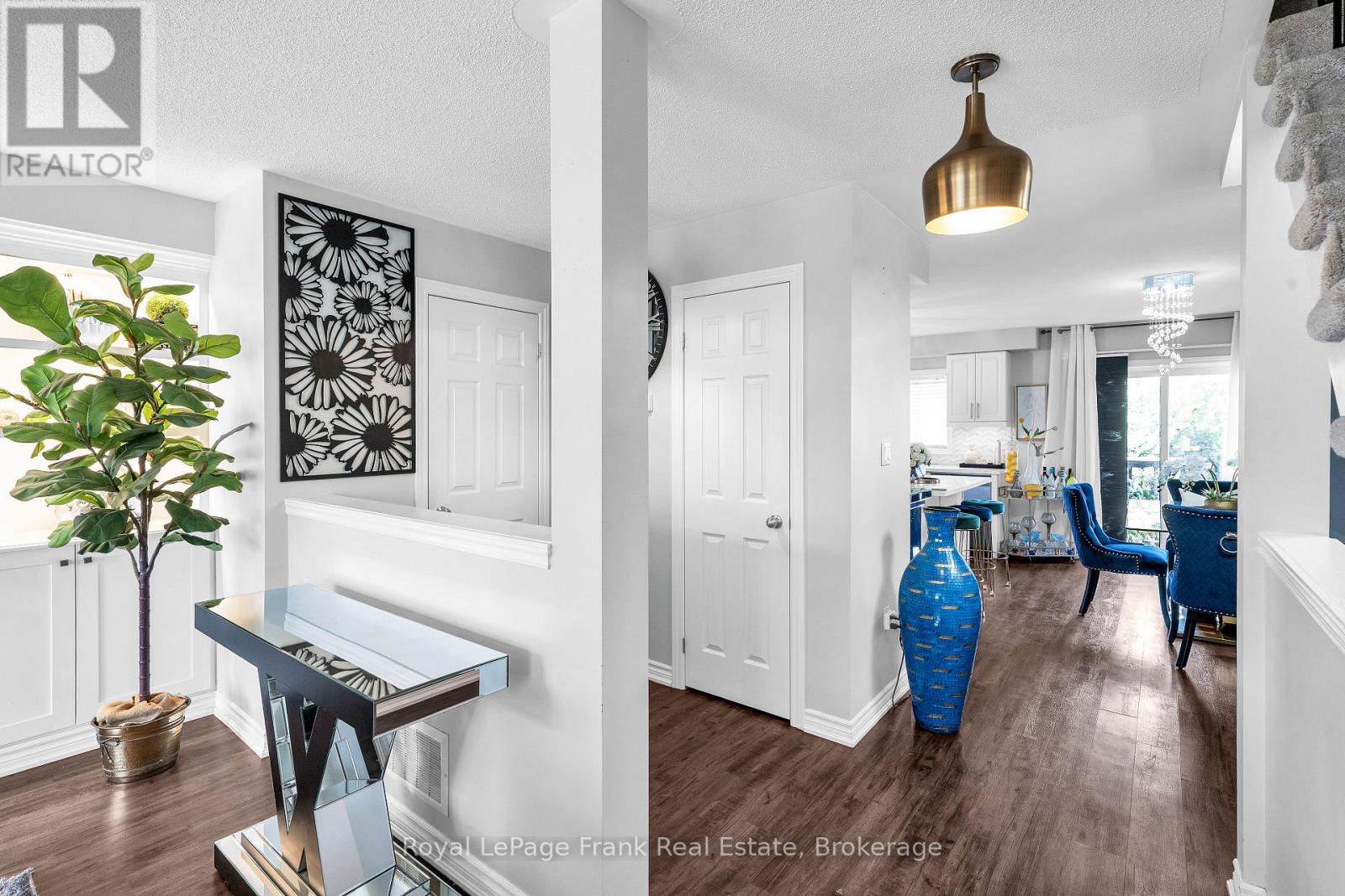 5 Markham Trail Property Photo 18