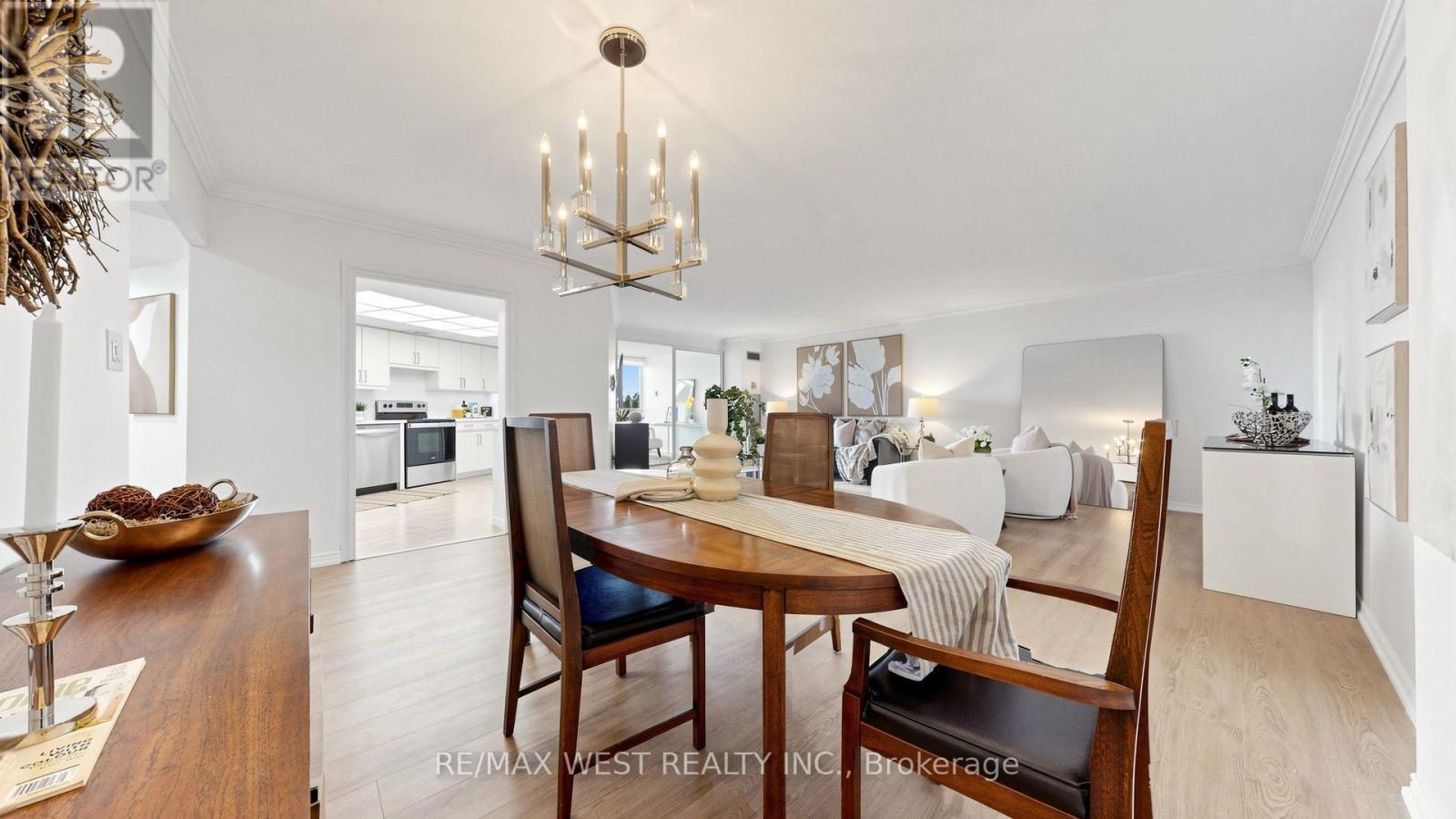 706 - 20 Guildwood Parkway Property Photo 1