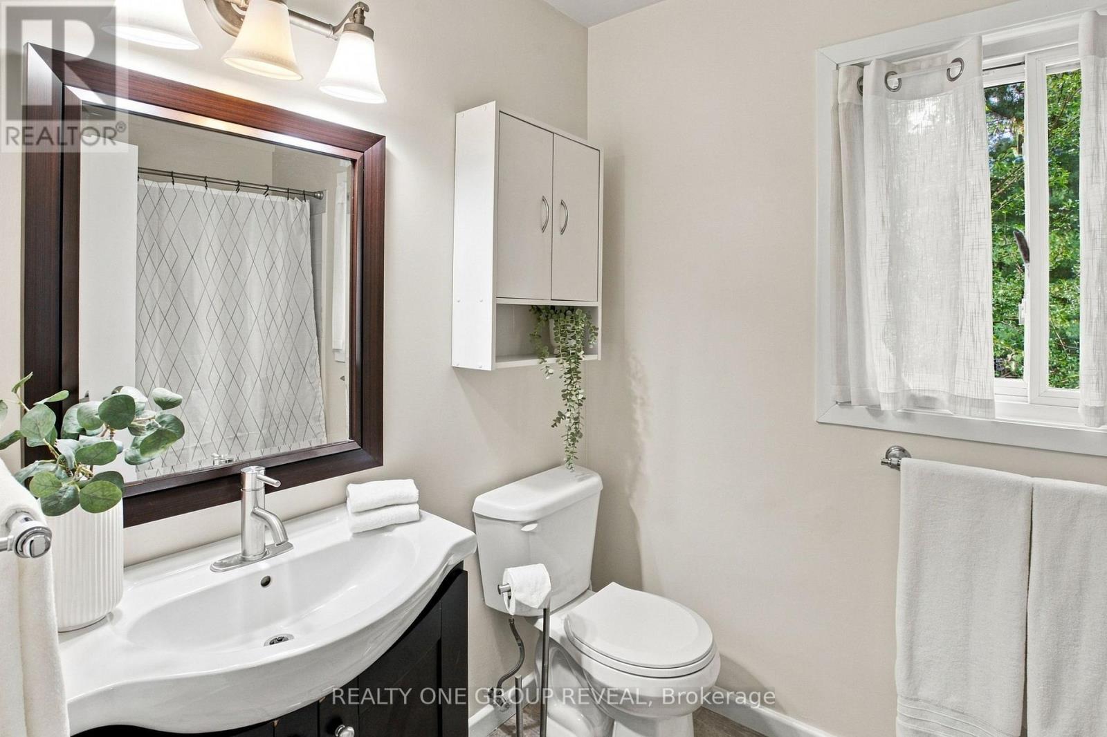 2163 Boundary Road Property Photo 31