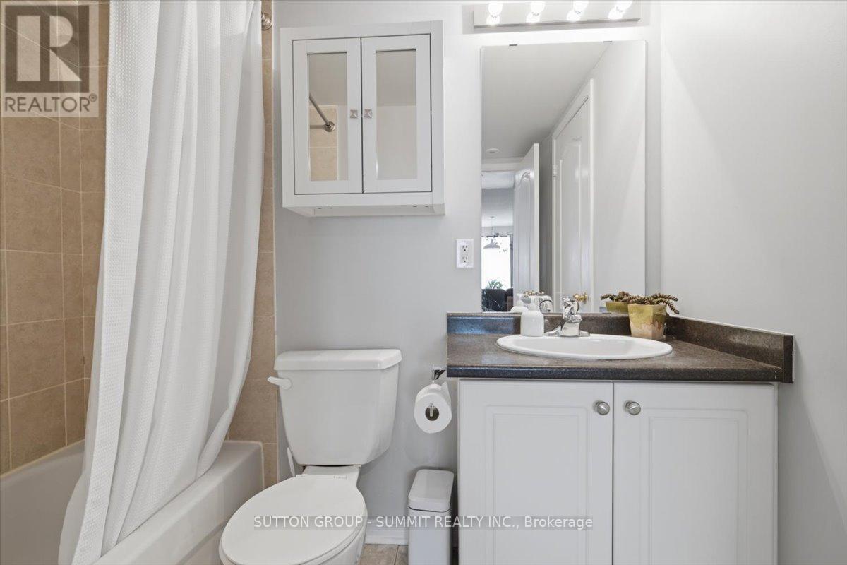 201 - 25 Strangford Lane Property Photo 19