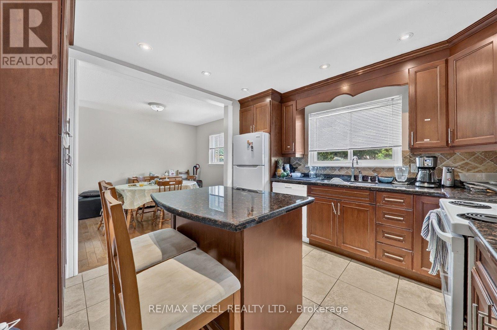 26 Lighthall Crescent Property Photo 7