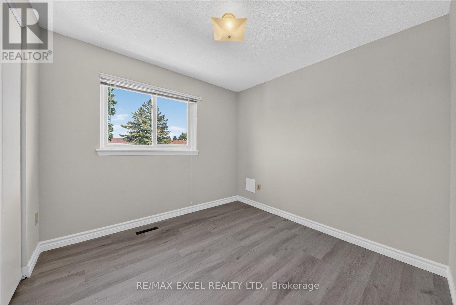 26 Lighthall Crescent Property Photo 15