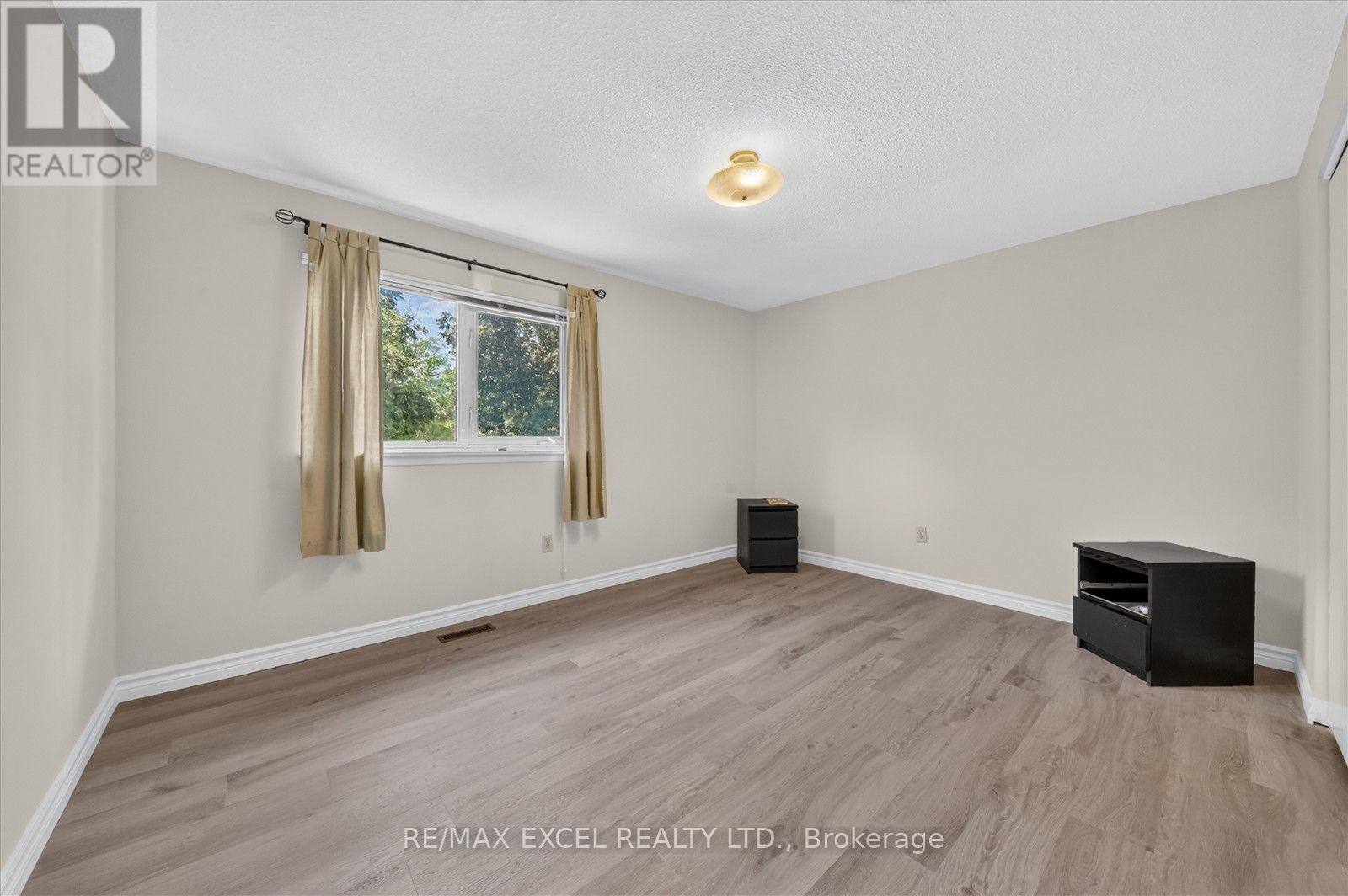 26 Lighthall Crescent Property Photo 19