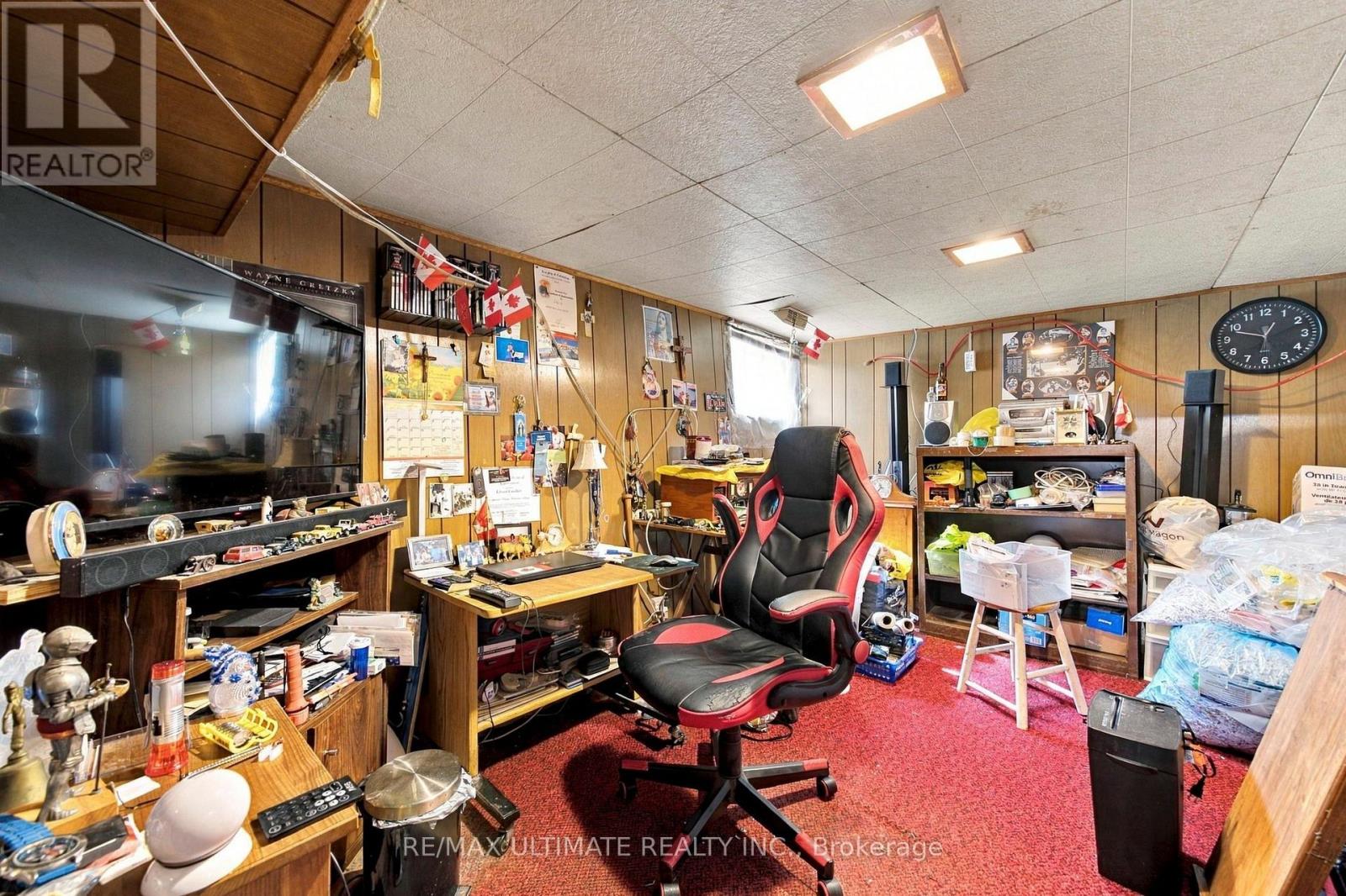 426 Woodfield Road Property Photo 16