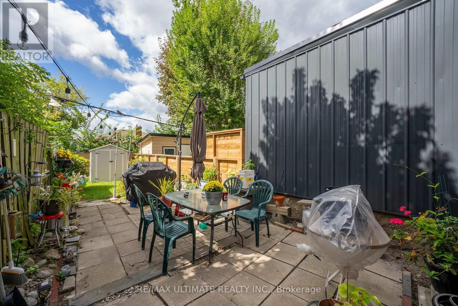 426 Woodfield Road Property Photo 17